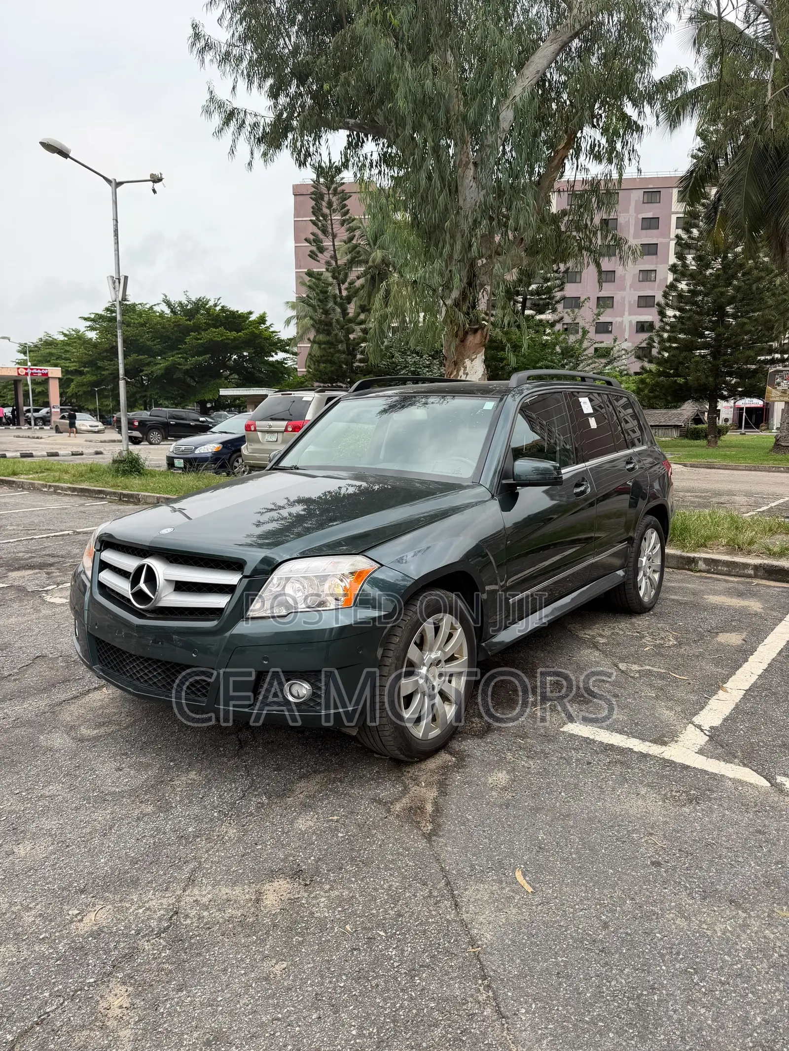 Mercedes-Benz GLK-Class 350 2010 Green