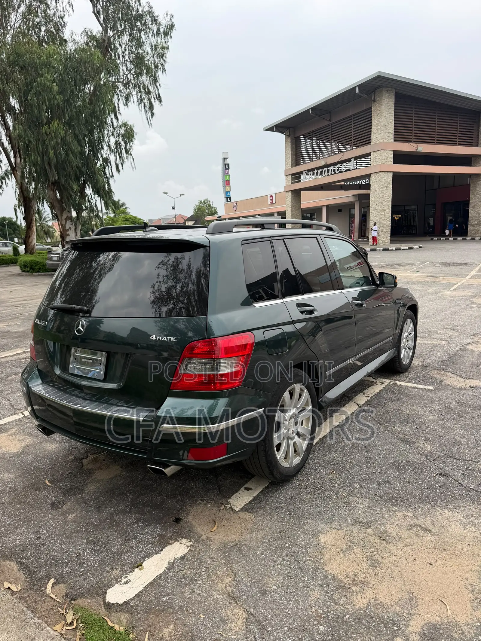 Mercedes-Benz GLK-Class 350 2010 Green