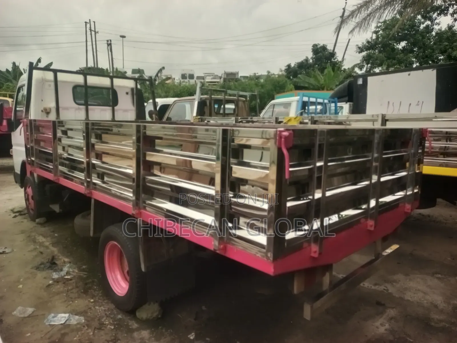 Mitsubishi Fuso Canter Pickup Truck 2005