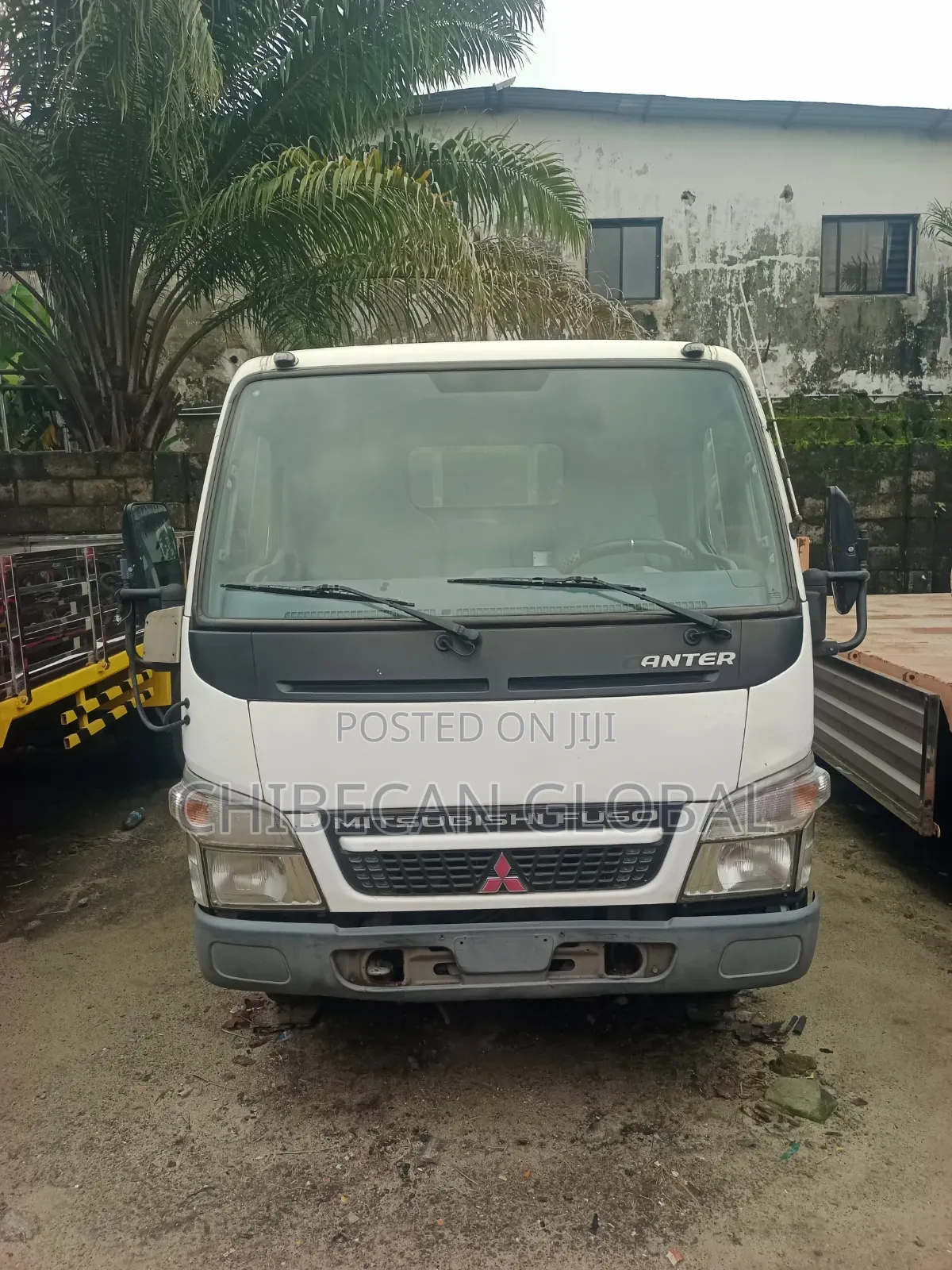 Mitsubishi Fuso Canter Pickup Truck 2005