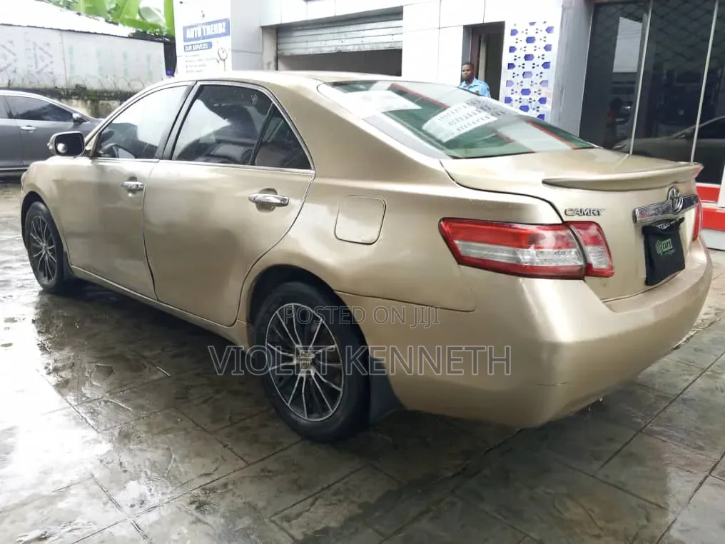 Toyota Camry 2007 Gold