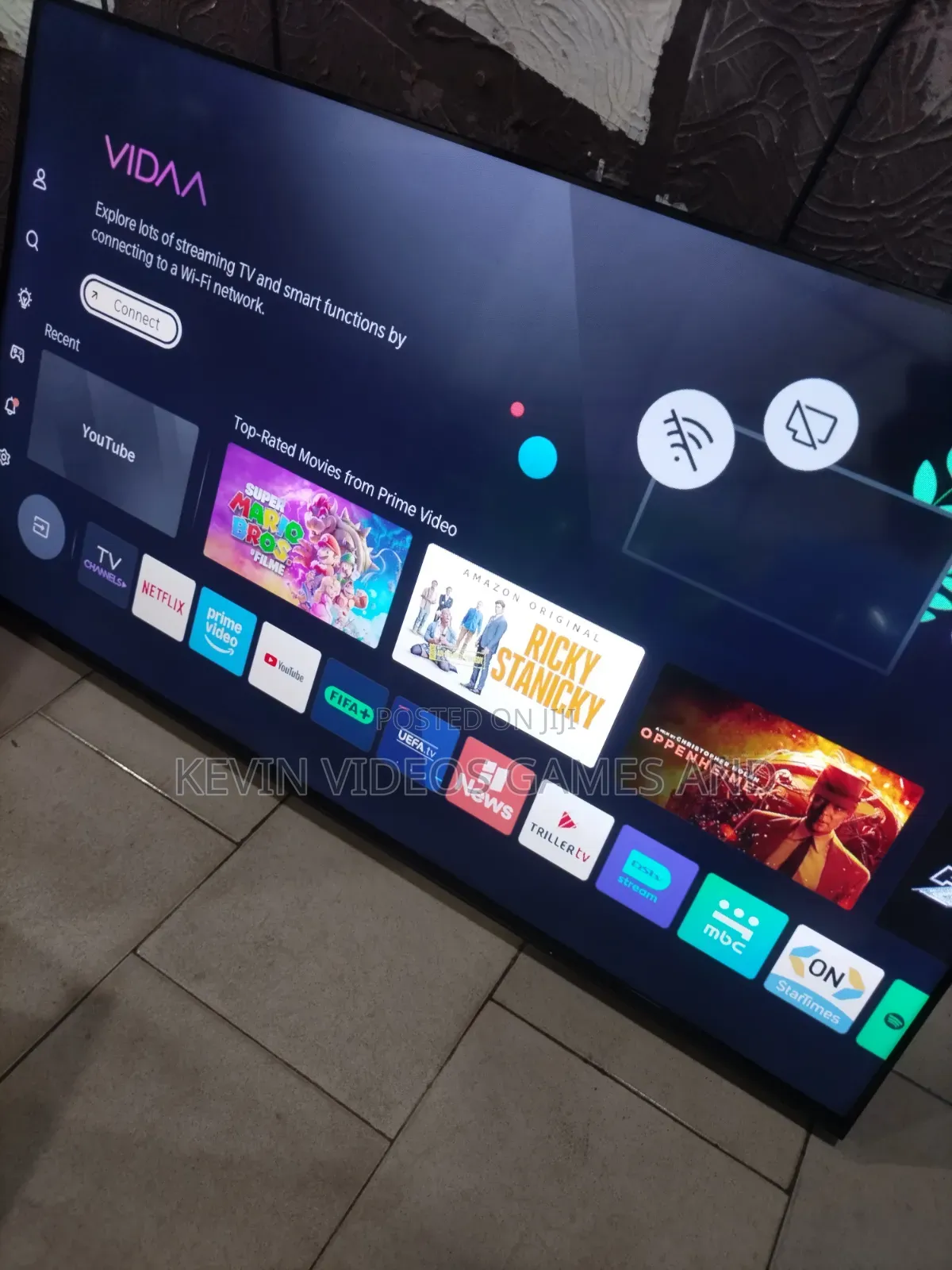 Original HISENSE 50" QLED SMART TV/2 Months Old