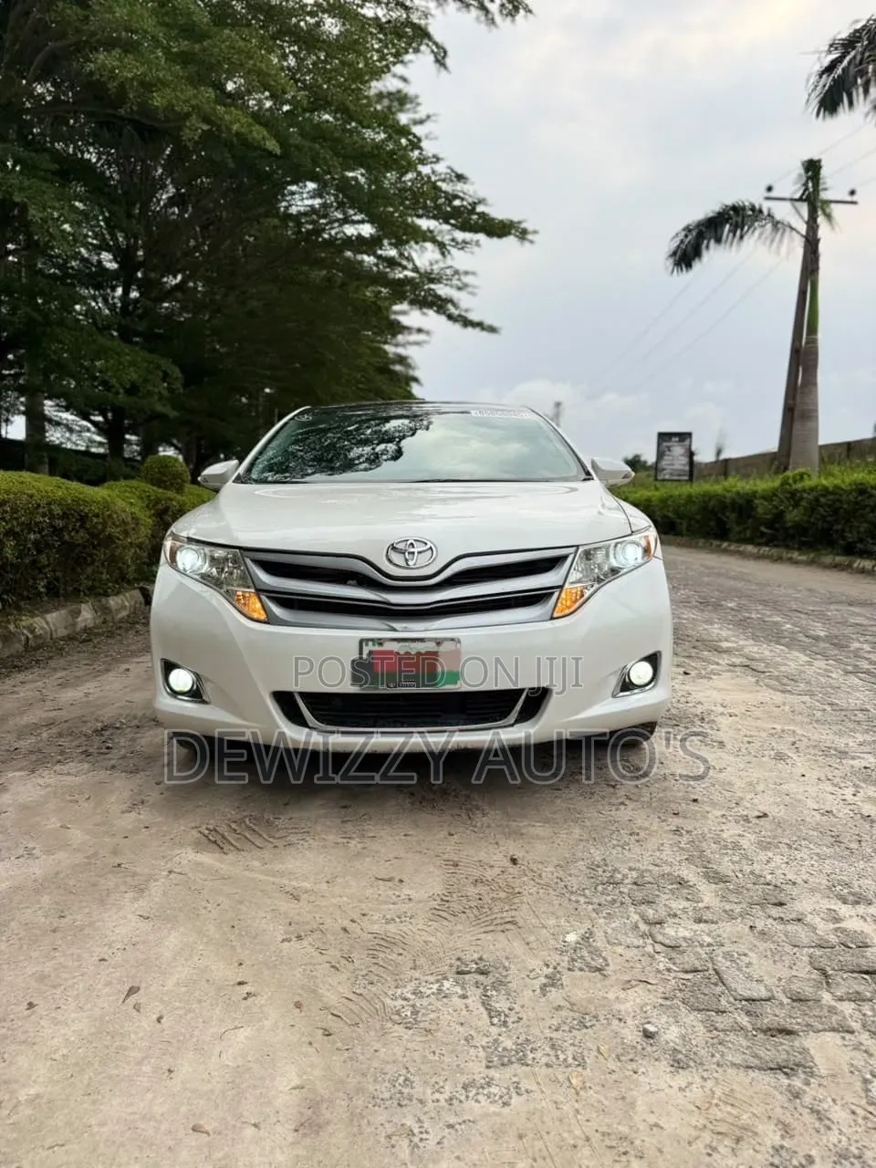 Toyota Venza XLE 4dr Wagon AWD (3.5L 6cyl 6A) 2014 White