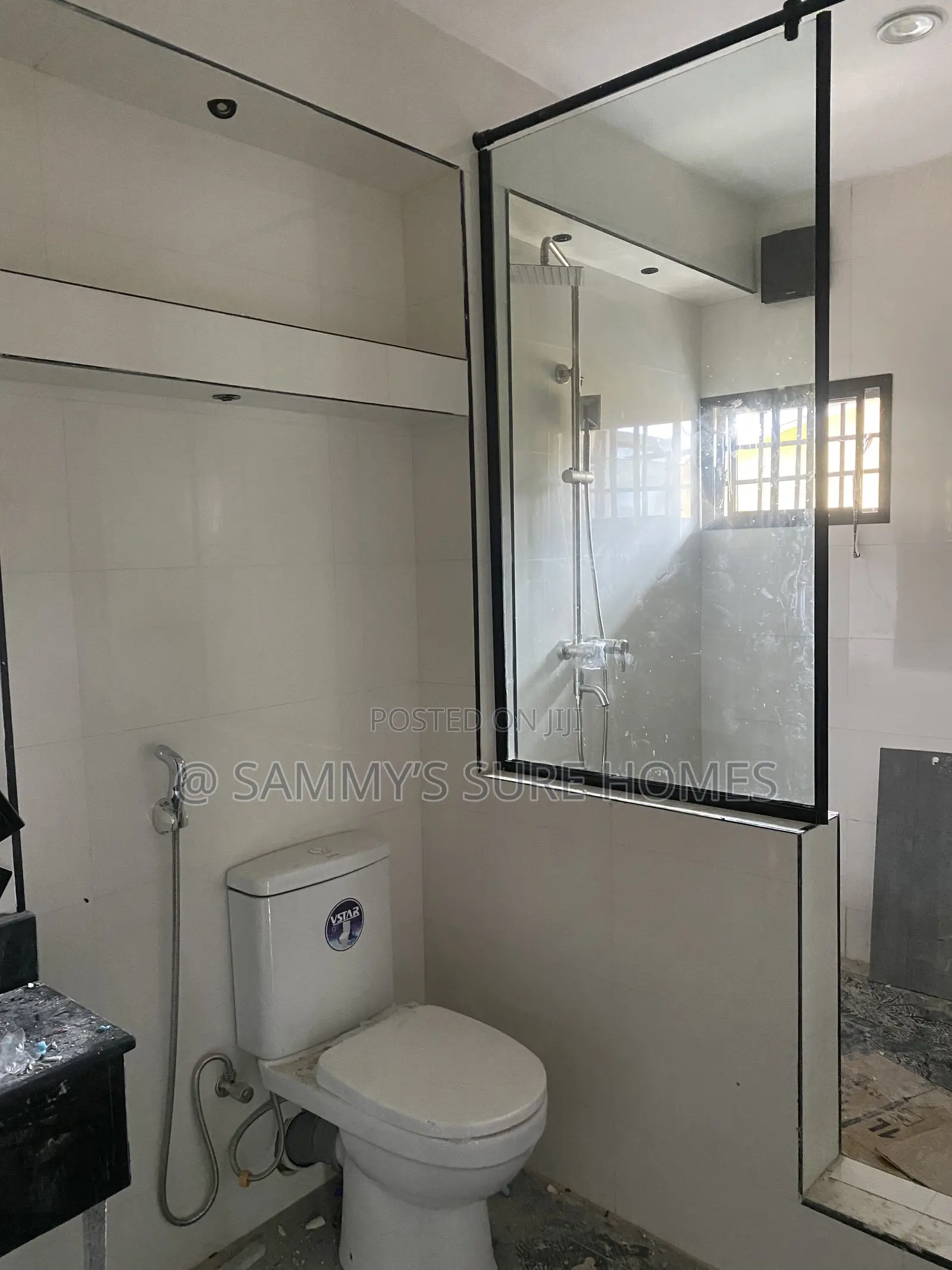 5bdrm Duplex in 35 Road 3Rd Avenue for rent