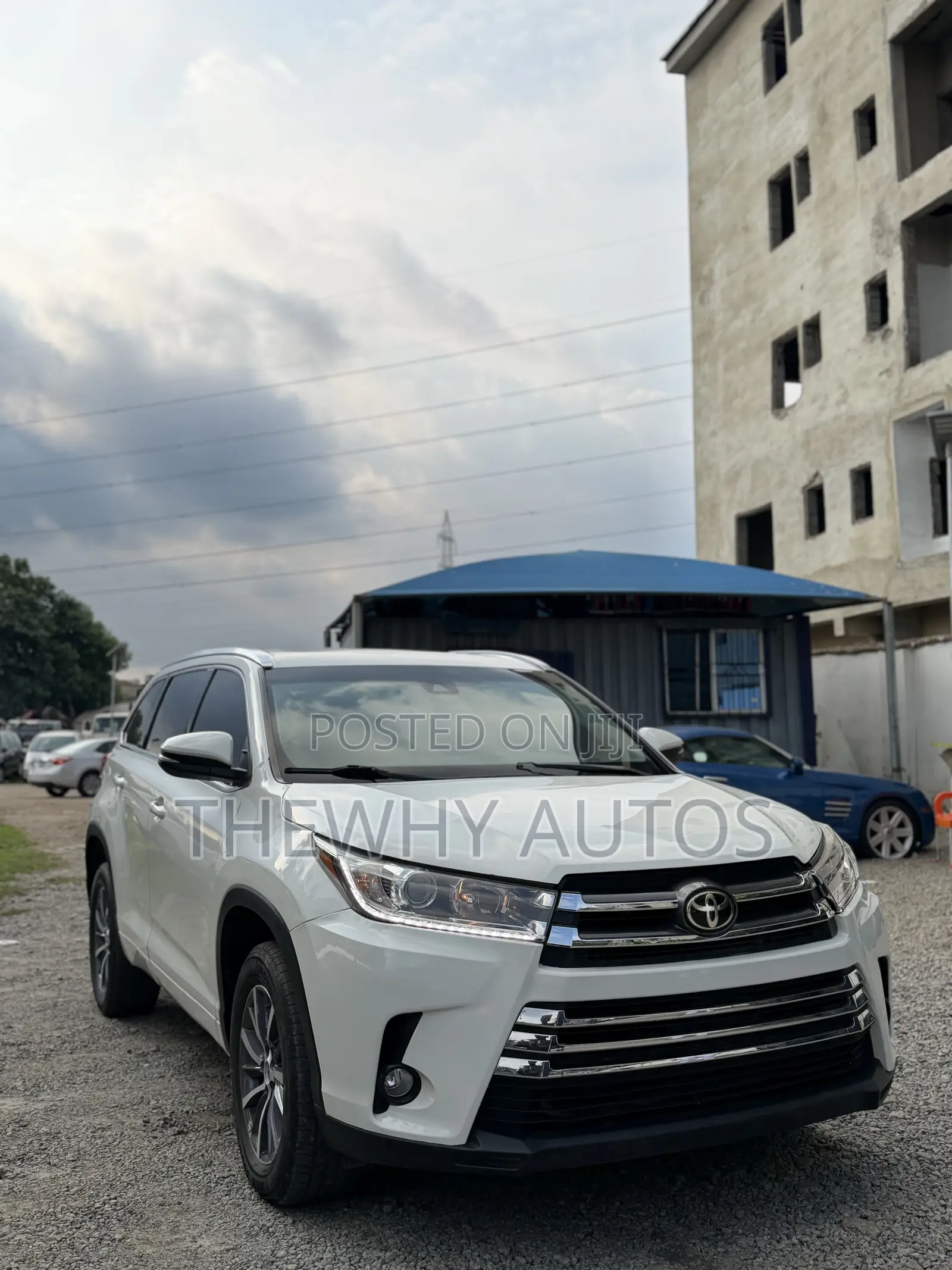 Toyota Highlander XLE 4x2 V6 (3.5L 6cyl 8A) 2017 White