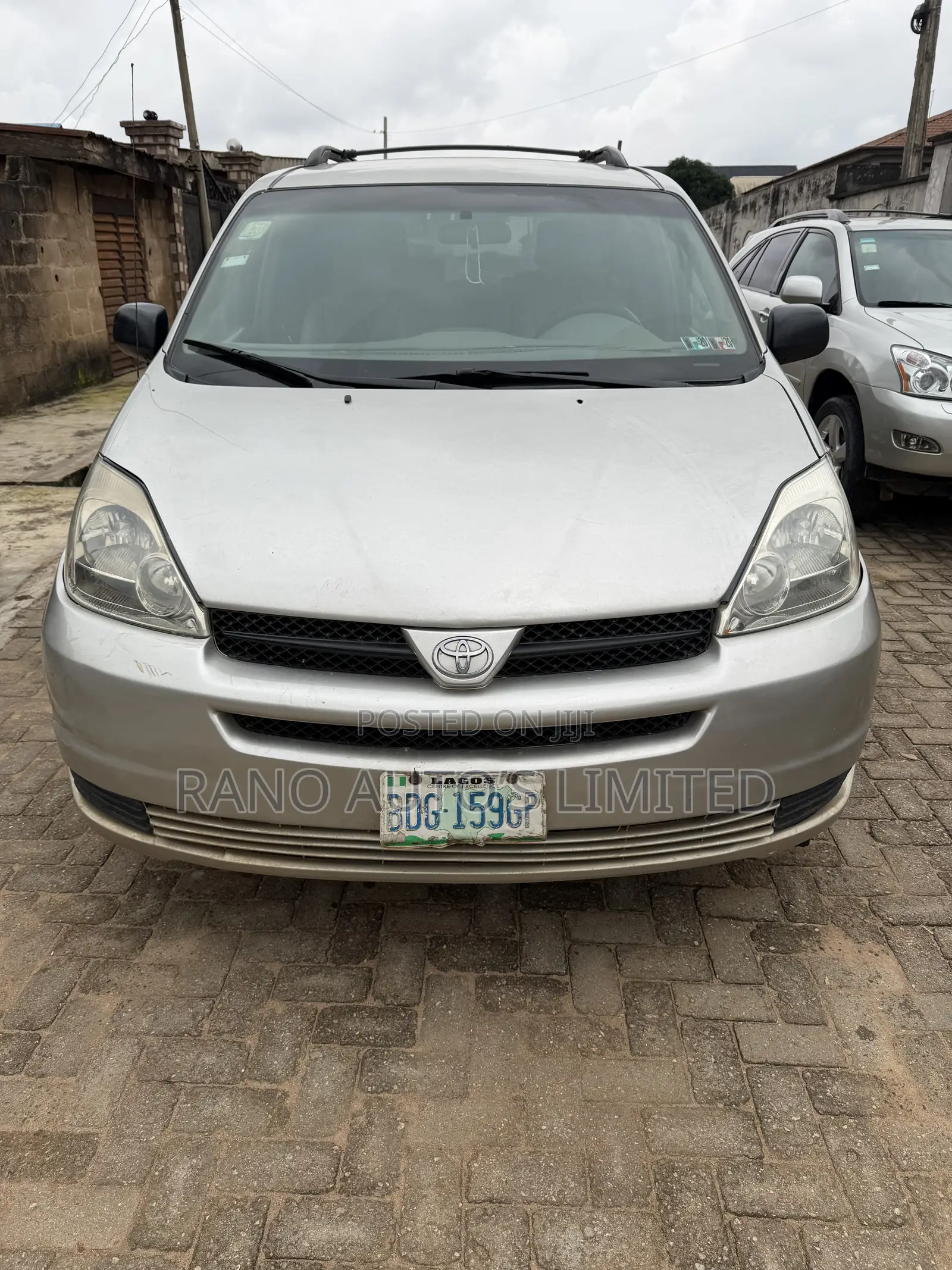 Toyota Sienna LE AWD 2005 Gold