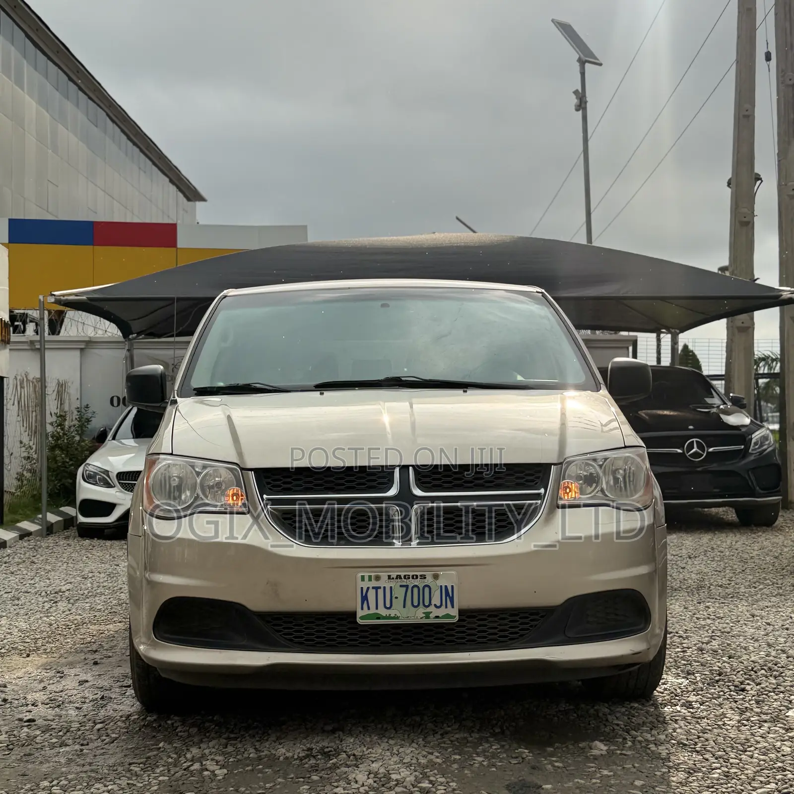 Dodge Grand Caravan 2015 Gold