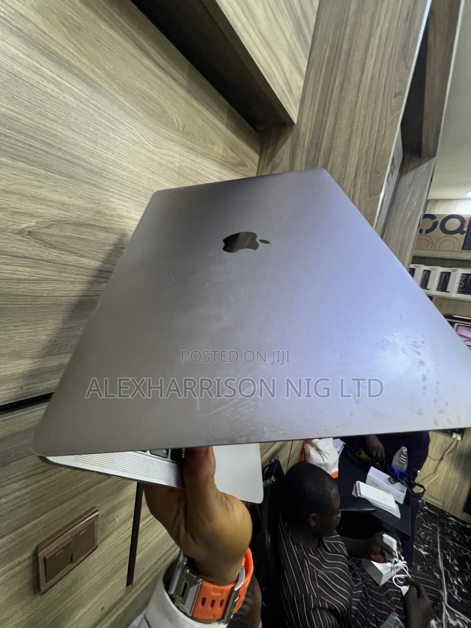 Laptop Apple MacBook Pro 2019 8GB Intel Core i5 SSD 128GB