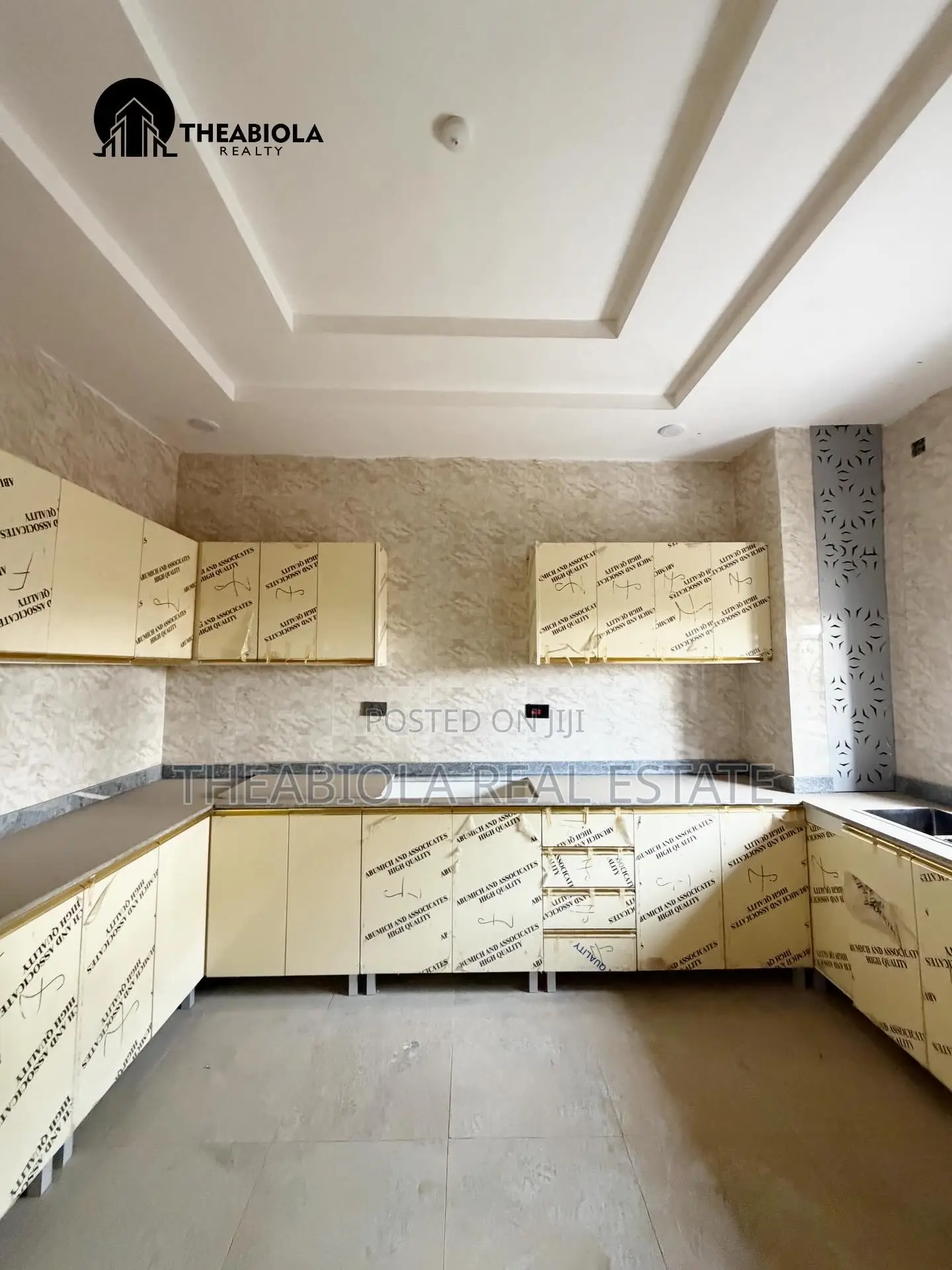 4bdrm Townhouse/Terrace in Apo Kaura, Abuja for sale