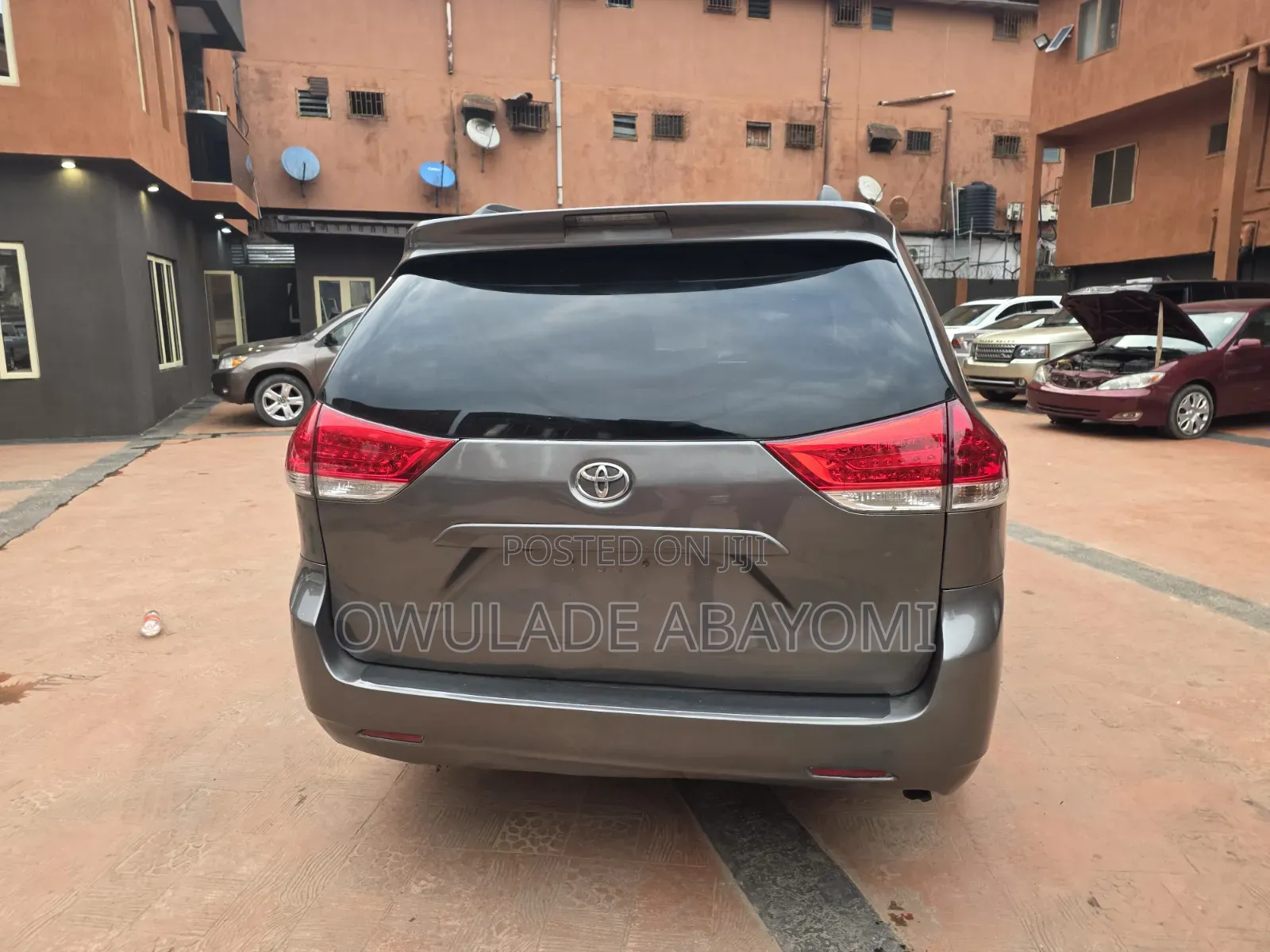 Toyota Sienna 2010 Gray