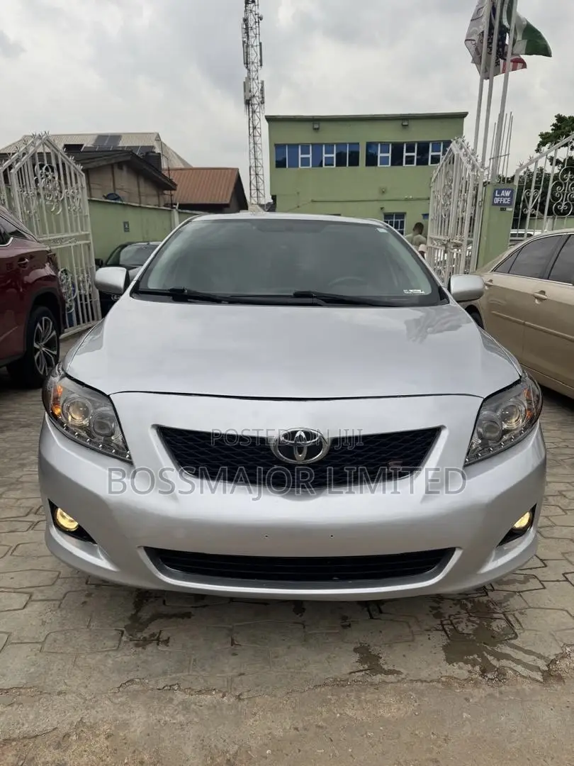 Toyota Corolla S 4dr Sedan (1.8L 4cyl 4A) 2010 Silver
