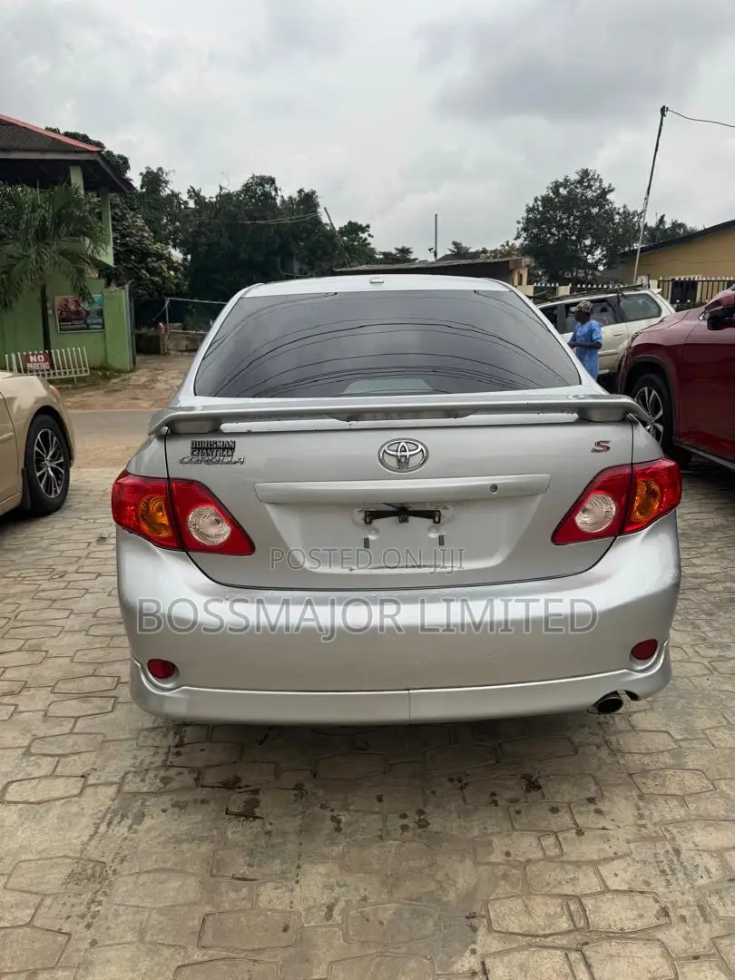 Toyota Corolla S 4dr Sedan (1.8L 4cyl 4A) 2010 Silver