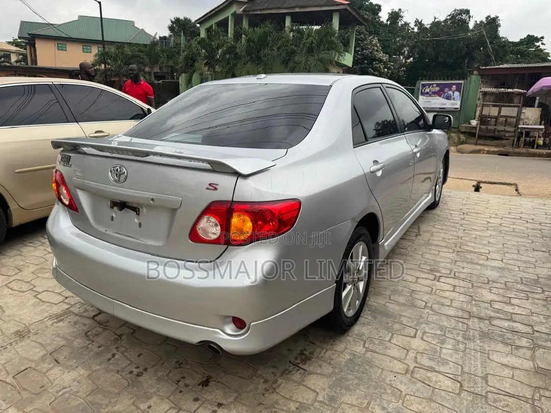 Toyota Corolla S 4dr Sedan (1.8L 4cyl 4A) 2010 Silver
