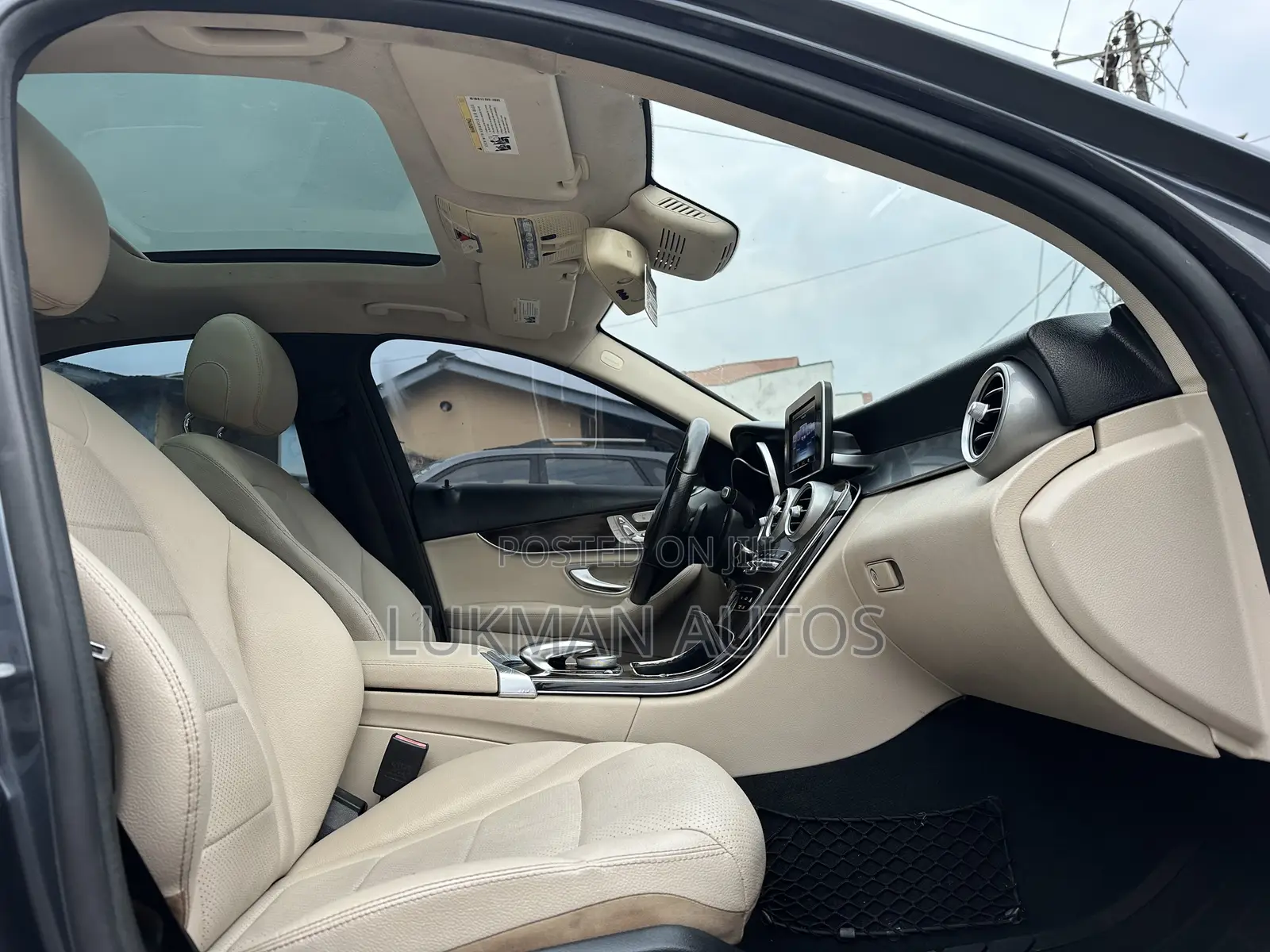 Mercedes-Benz C300 2016 Gray