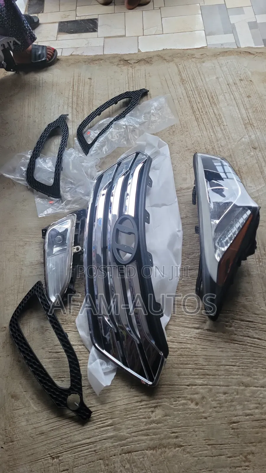 Bumper Kona 2018 Headlights and Front Grille