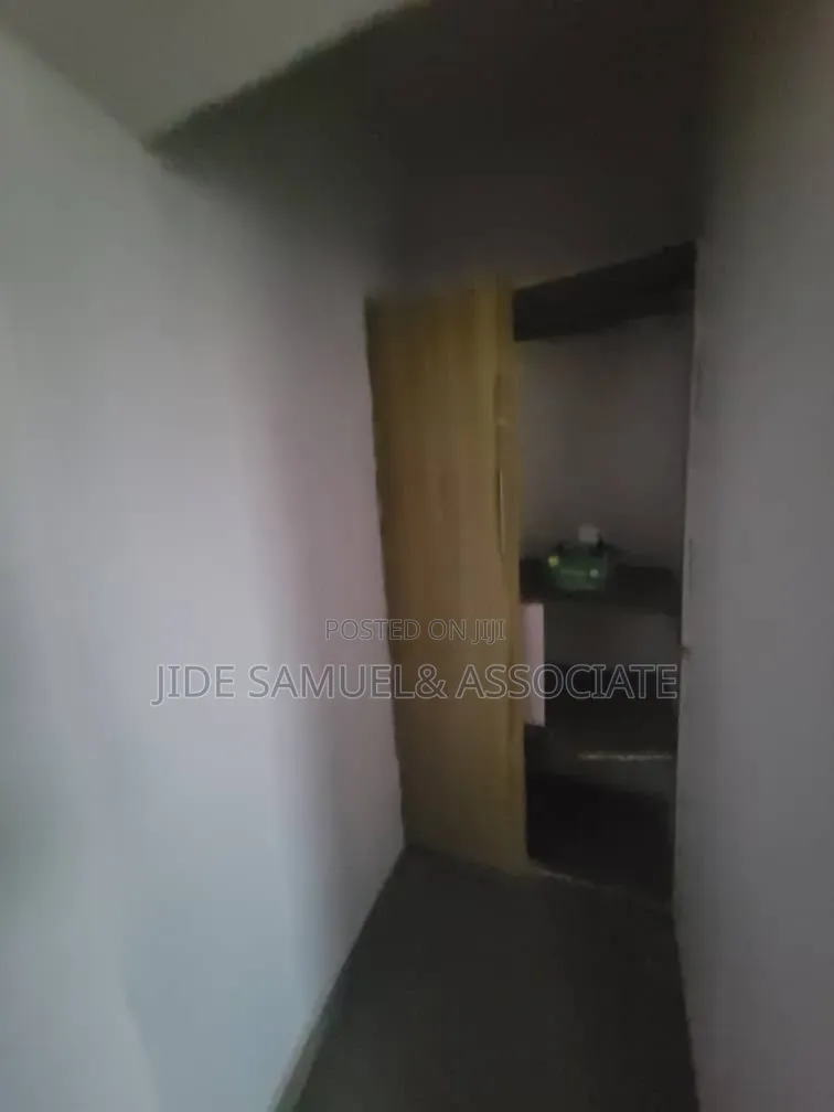 Furnished Mini Flat in Ayobo for rent