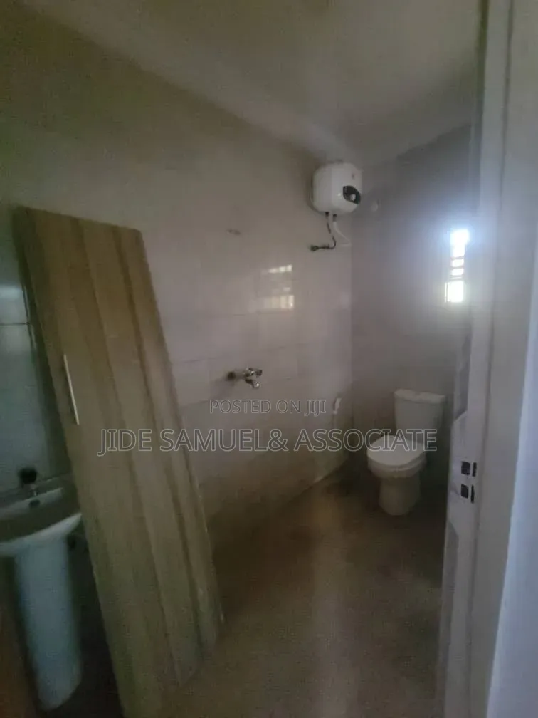 Furnished Mini Flat in Ayobo for rent