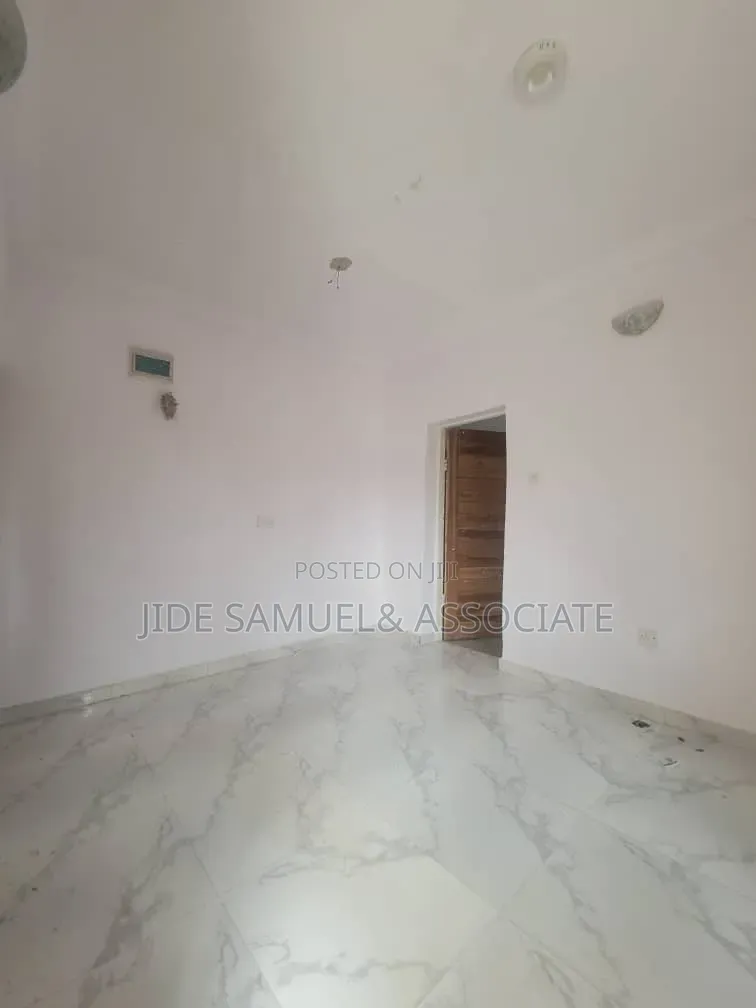 Furnished Mini Flat in Ayobo for rent