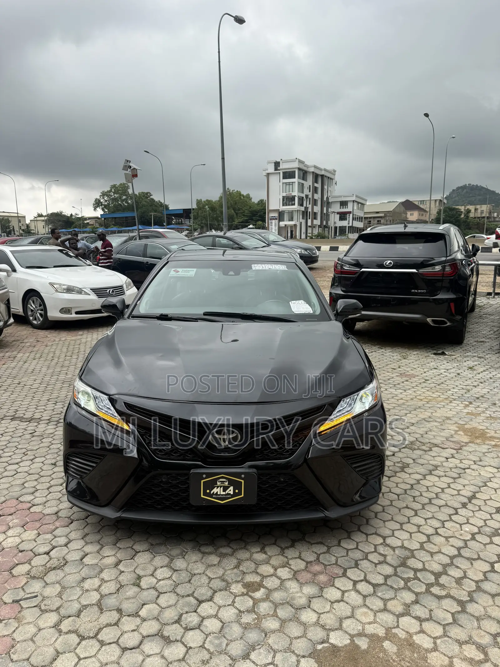 Toyota Camry XSE V6 FWD (3.5L 6cyl 8AM) 2018 Black