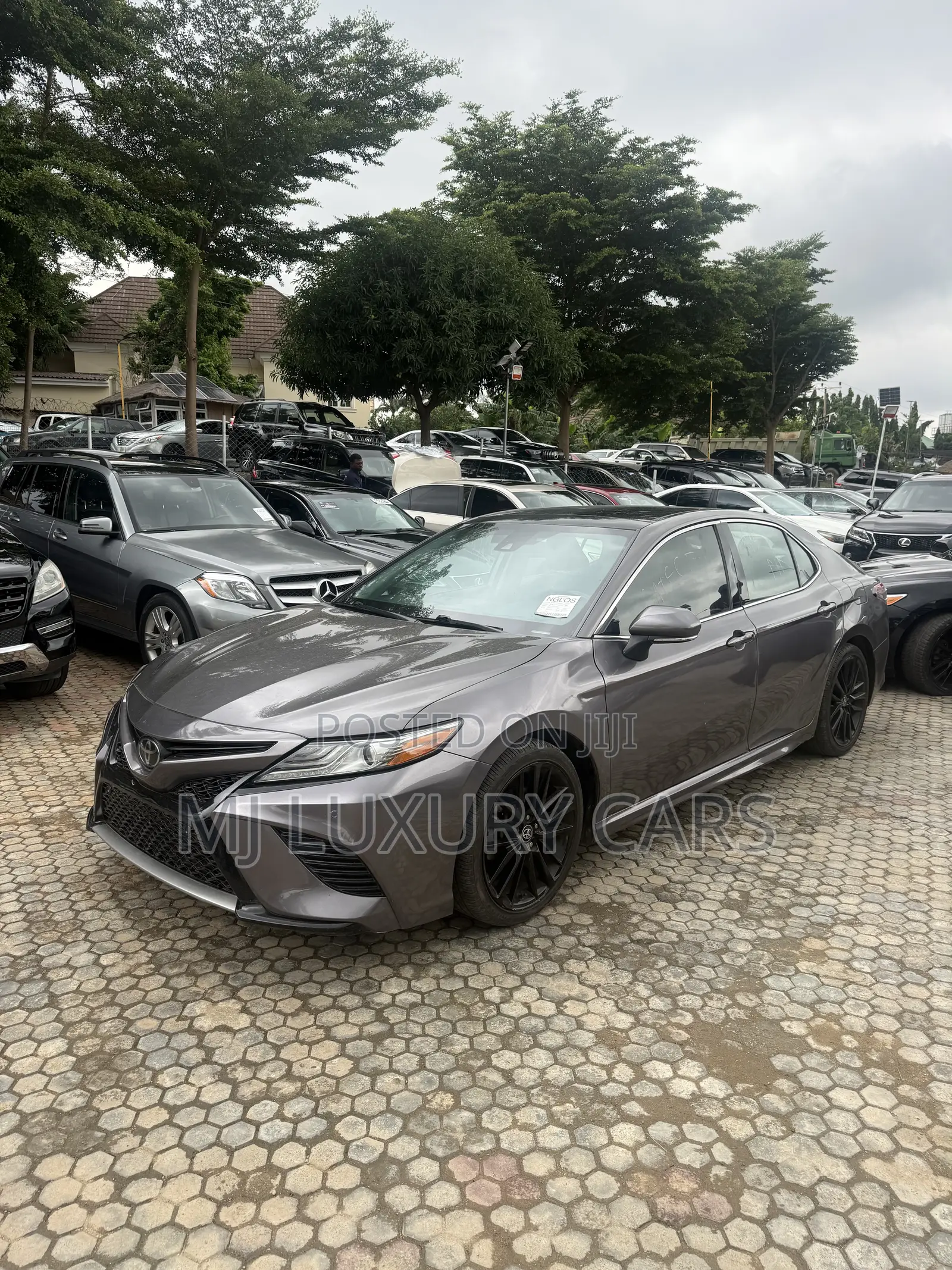 Toyota Camry XSE FWD (2.5L 4cyl 8AM) 2018 Gray