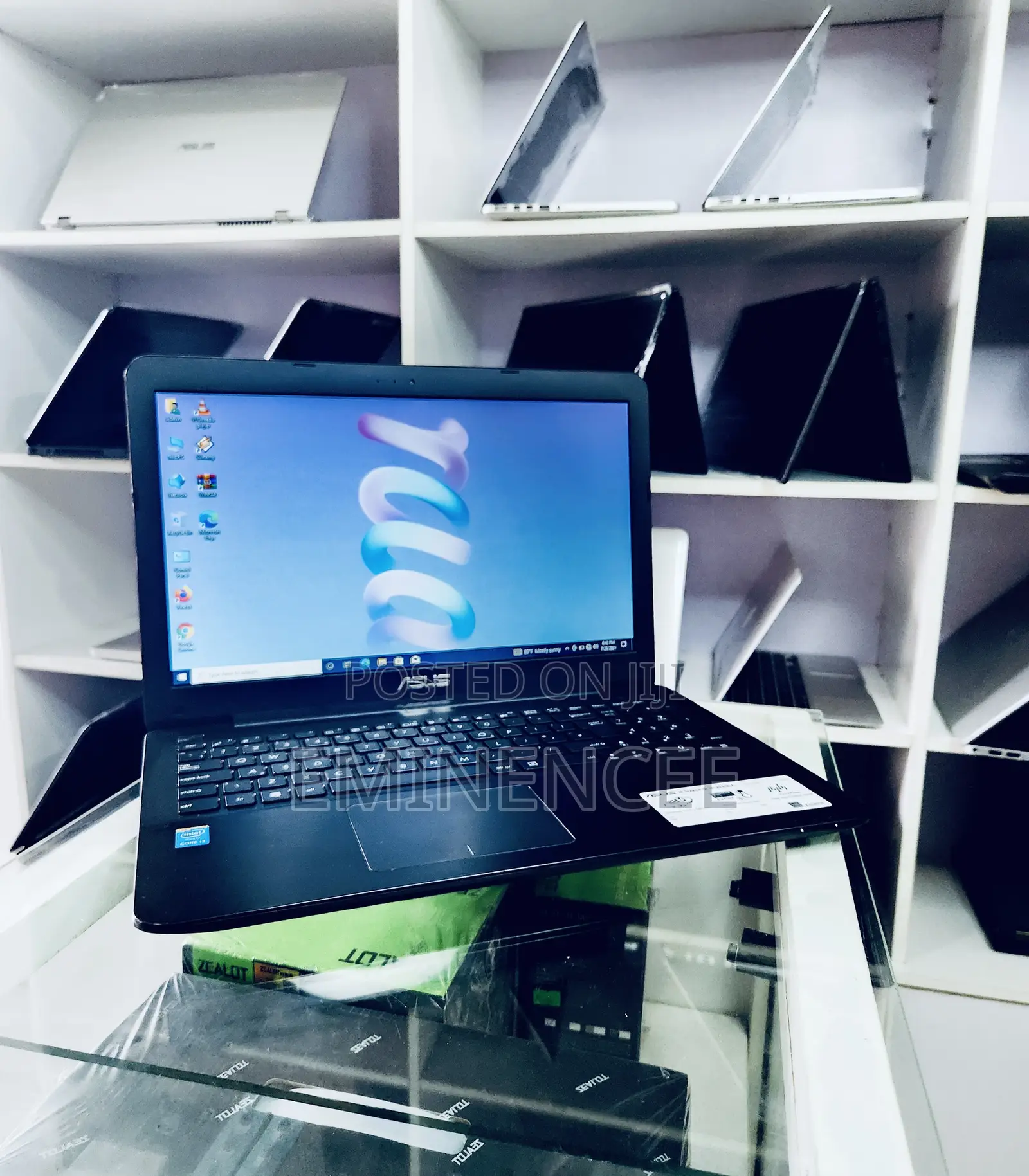 Laptop Asus X555LA 8GB Intel Core i3 HDD 500GB