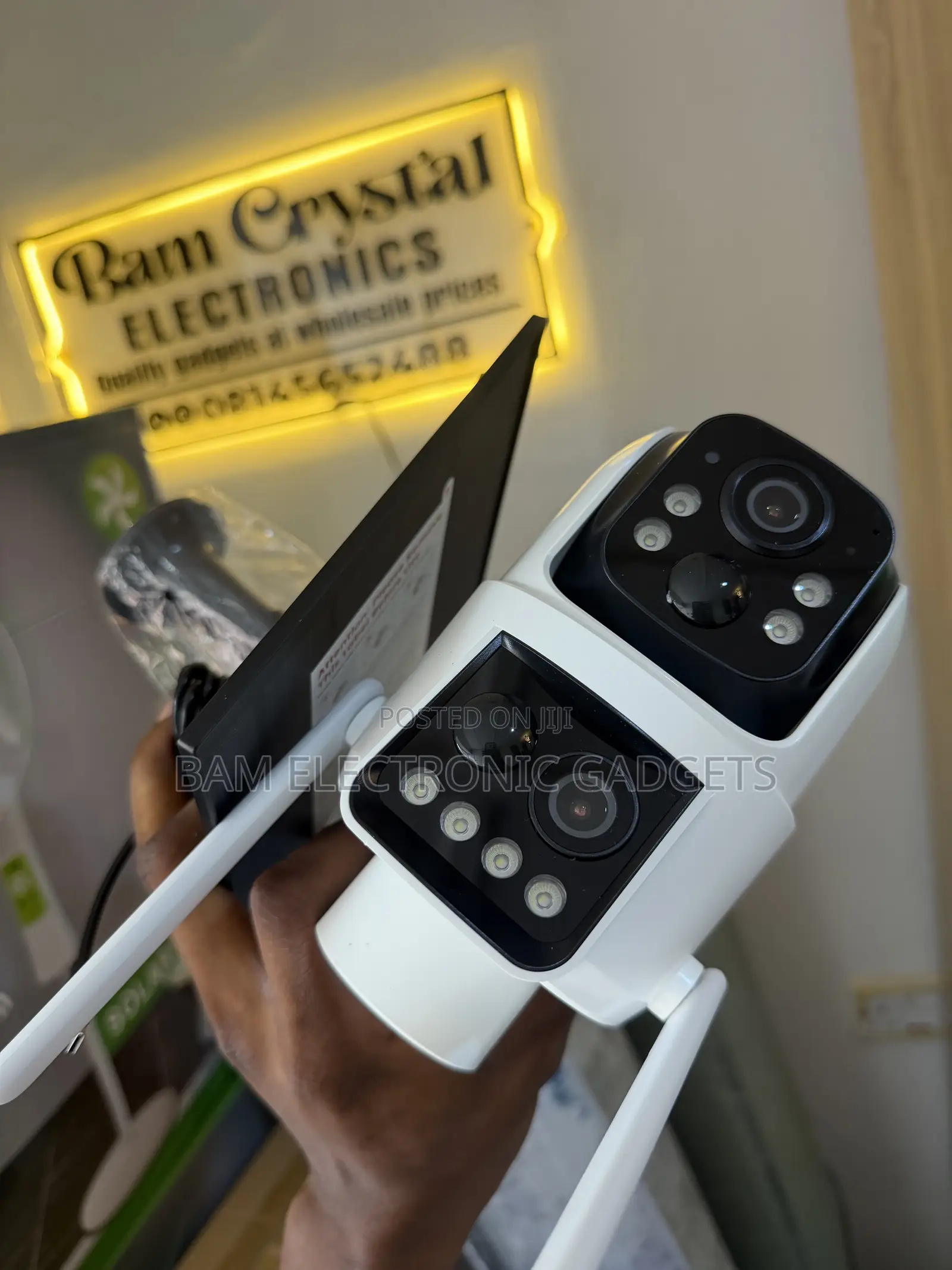 UBox 4G Solar CCTV Camera – Dual Lens, Dual Motion Sensor