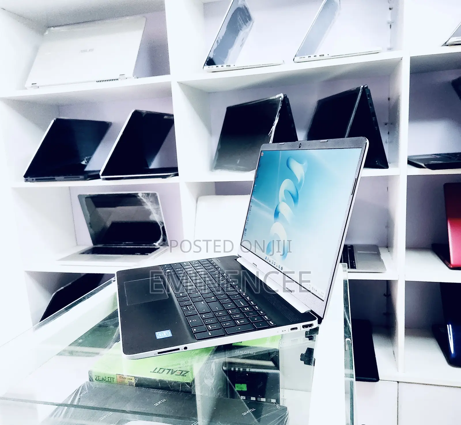 Laptop HP Envy 15-ep0xxx 8GB Intel Core i5 SSD 256GB