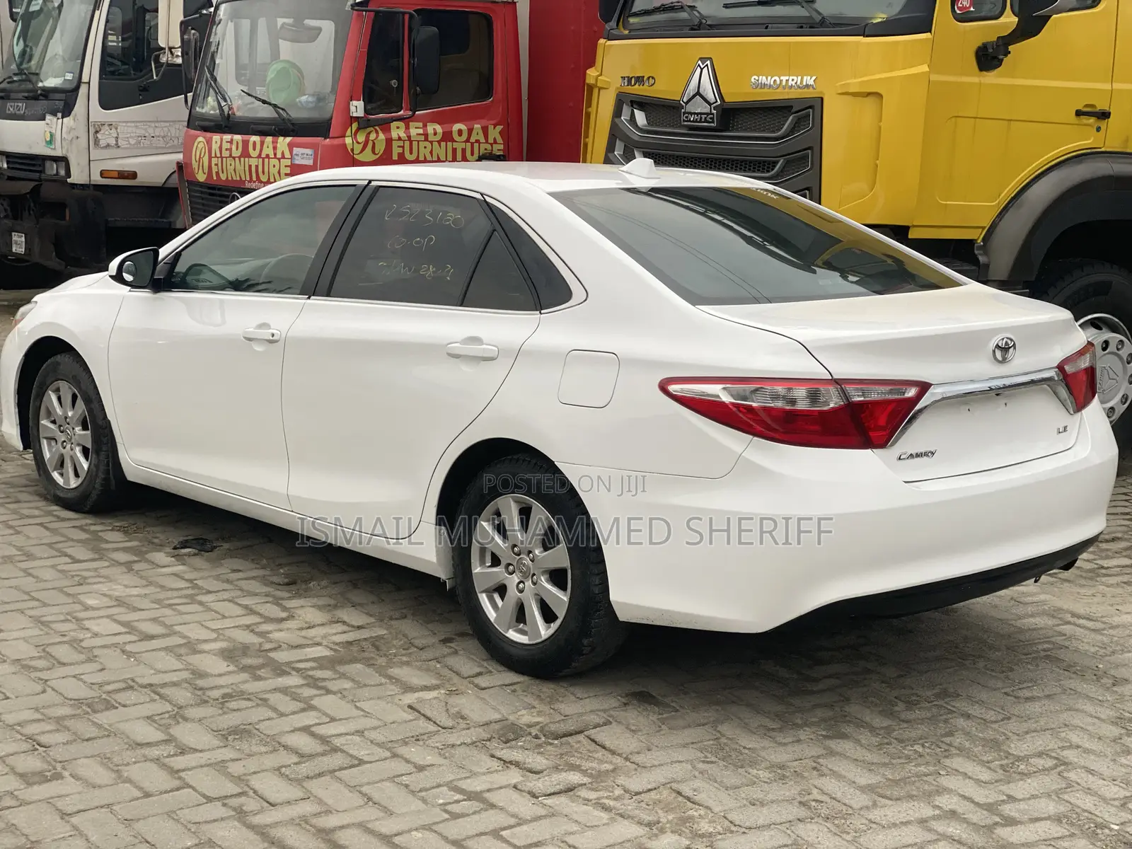 Toyota Camry LE 4dr Sedan (2.5L 4cyl 6A) 2016 White