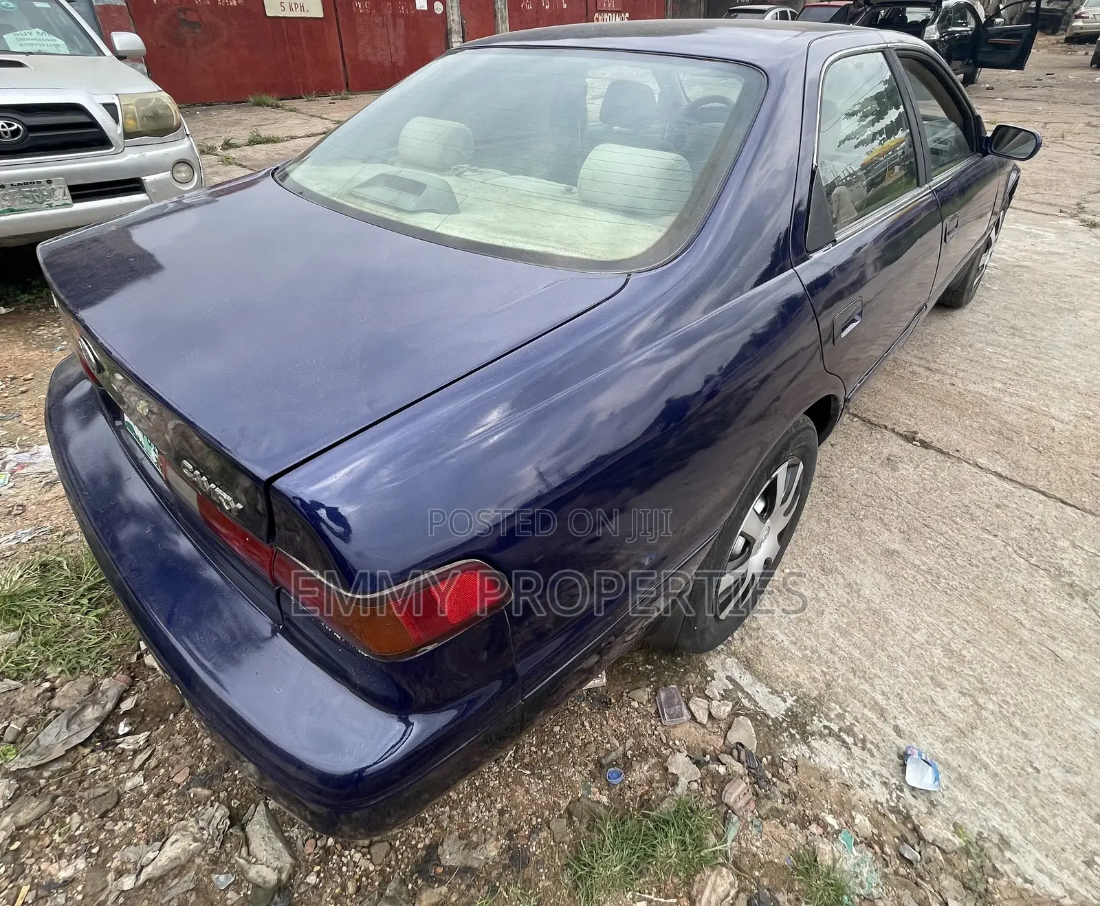 Toyota Camry 2000 Purple