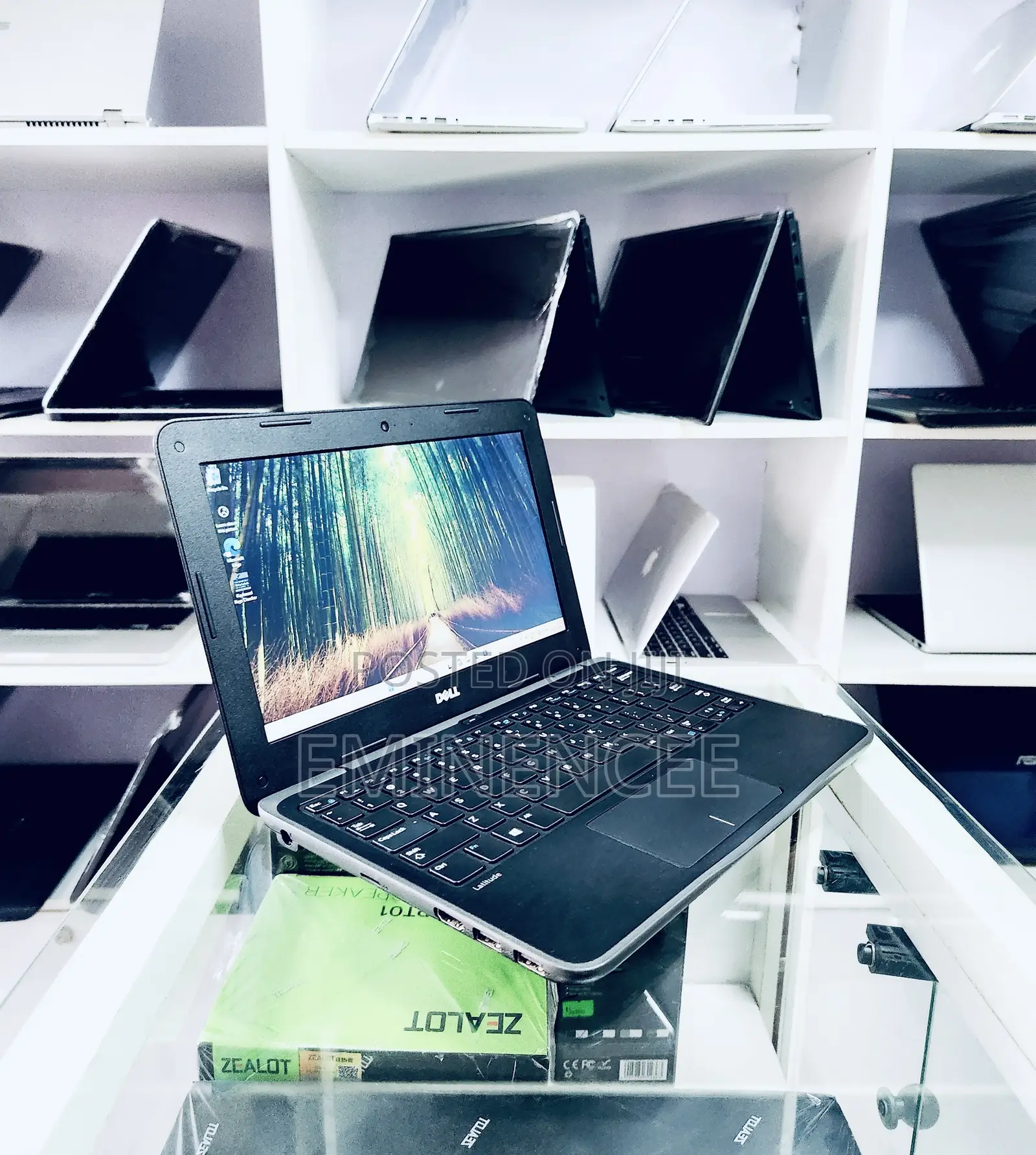 Laptop Dell Latitude 3180 4GB Intel Pentium eMMC 60GB
