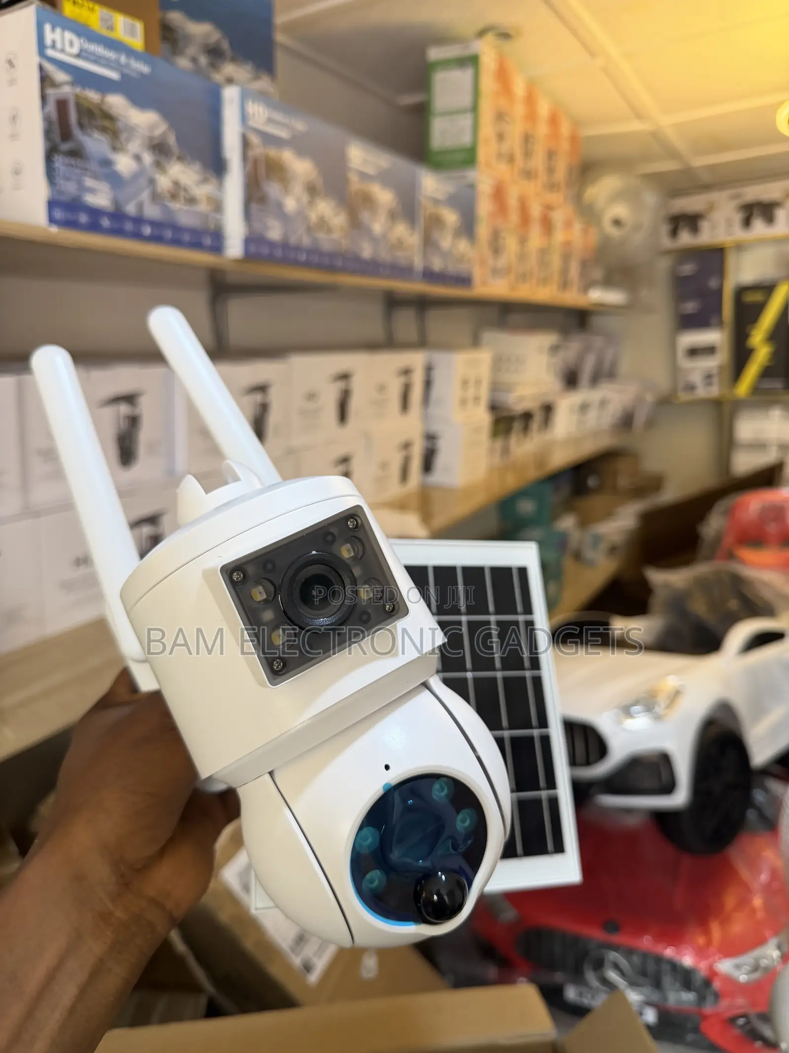 UBox 4G Solar CCTV Camera – Dual Lens