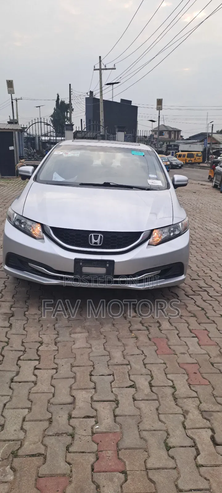 Honda Civic EX-L w/Navigation 4dr Sedan (1.8L 4cyl CVT) 2015 Silver