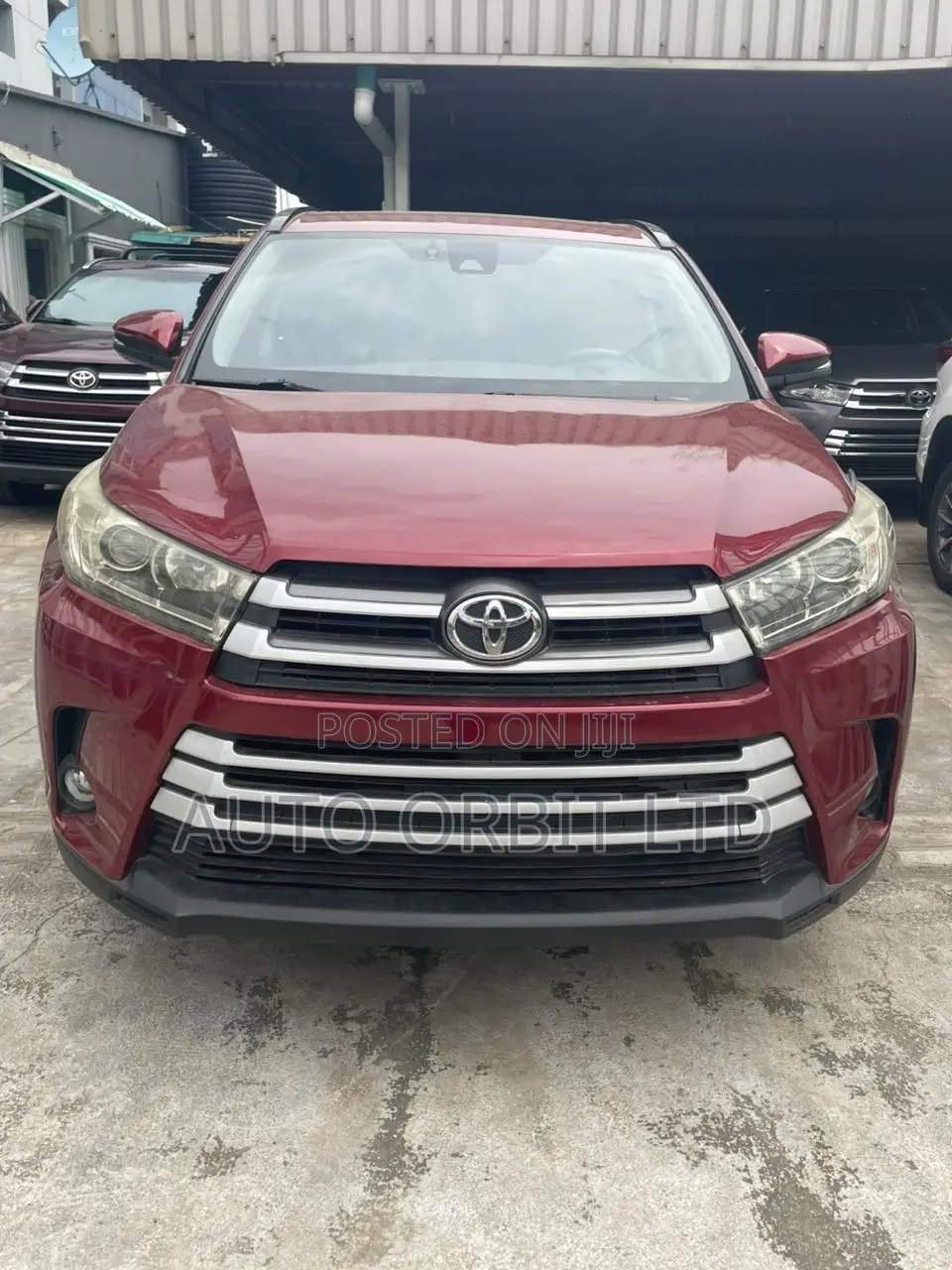 Toyota Highlander SE 2019 Red