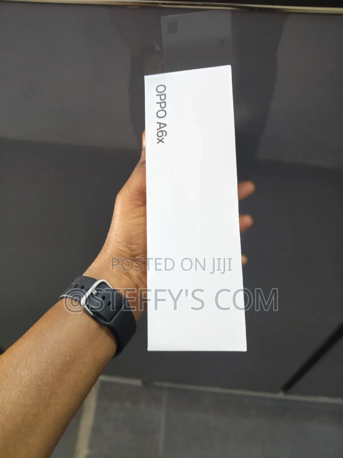 New Oppo A6 256 GB