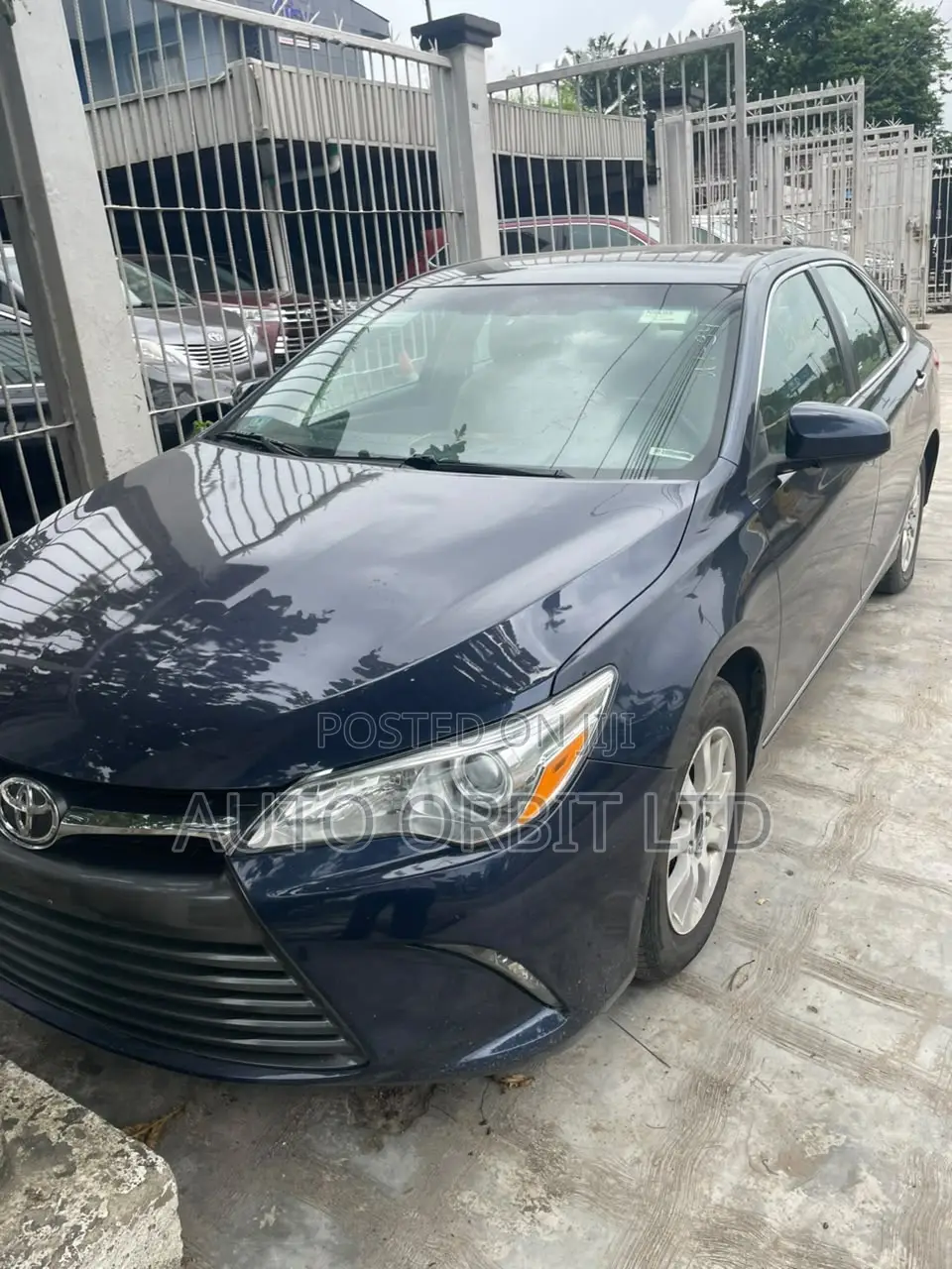 Toyota Camry LE 4dr Sedan (2.5L 4cyl 6A) 2016 Blue