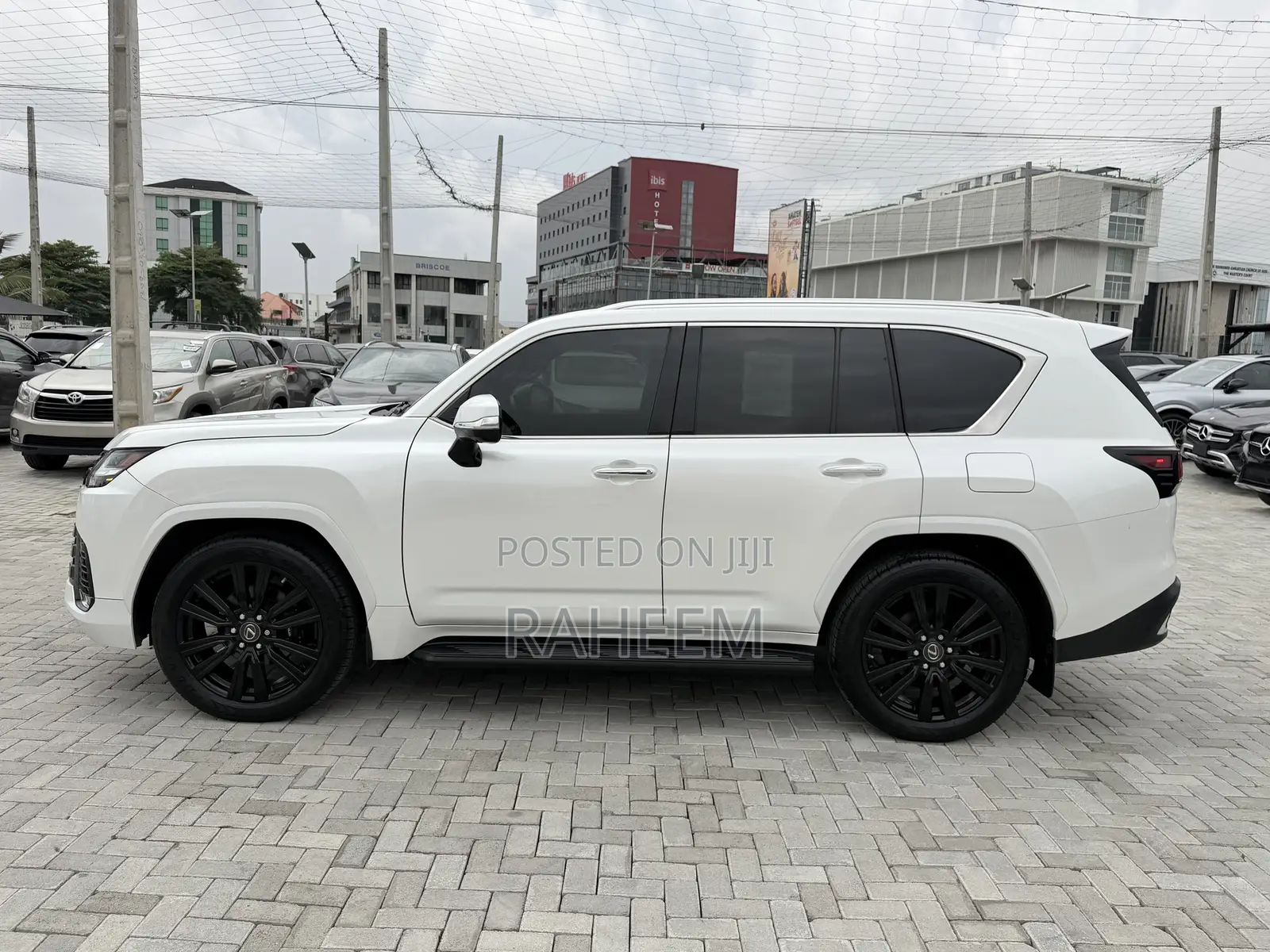 Lexus LX 600 2023 Pearl