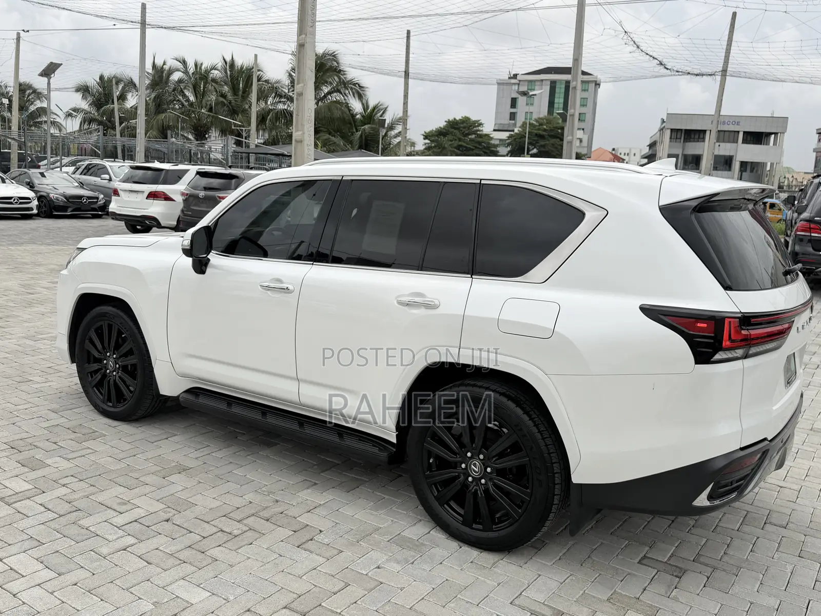 Lexus LX 600 2023 Pearl