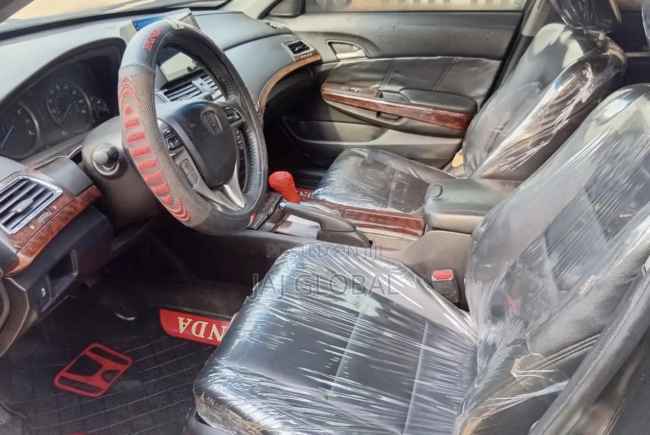 Honda Crosstour 2010 Black