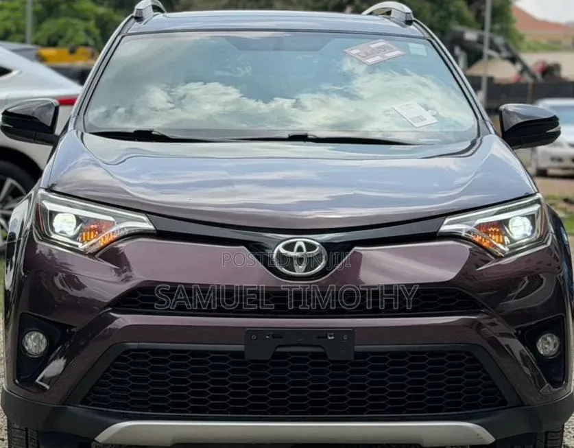 Toyota RAV4 2017 Maroon