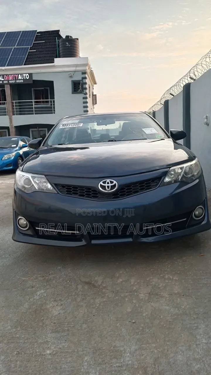 Toyota Camry 2012 Burgundy
