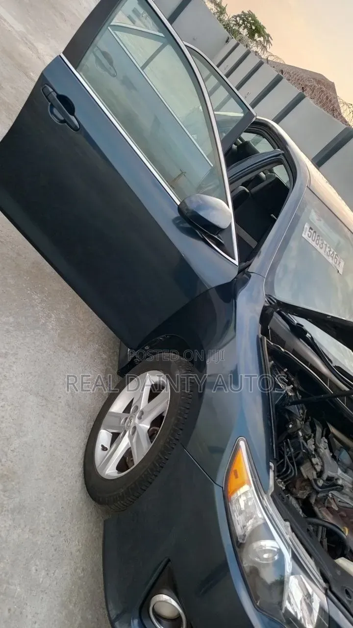 Toyota Camry 2012 Burgundy