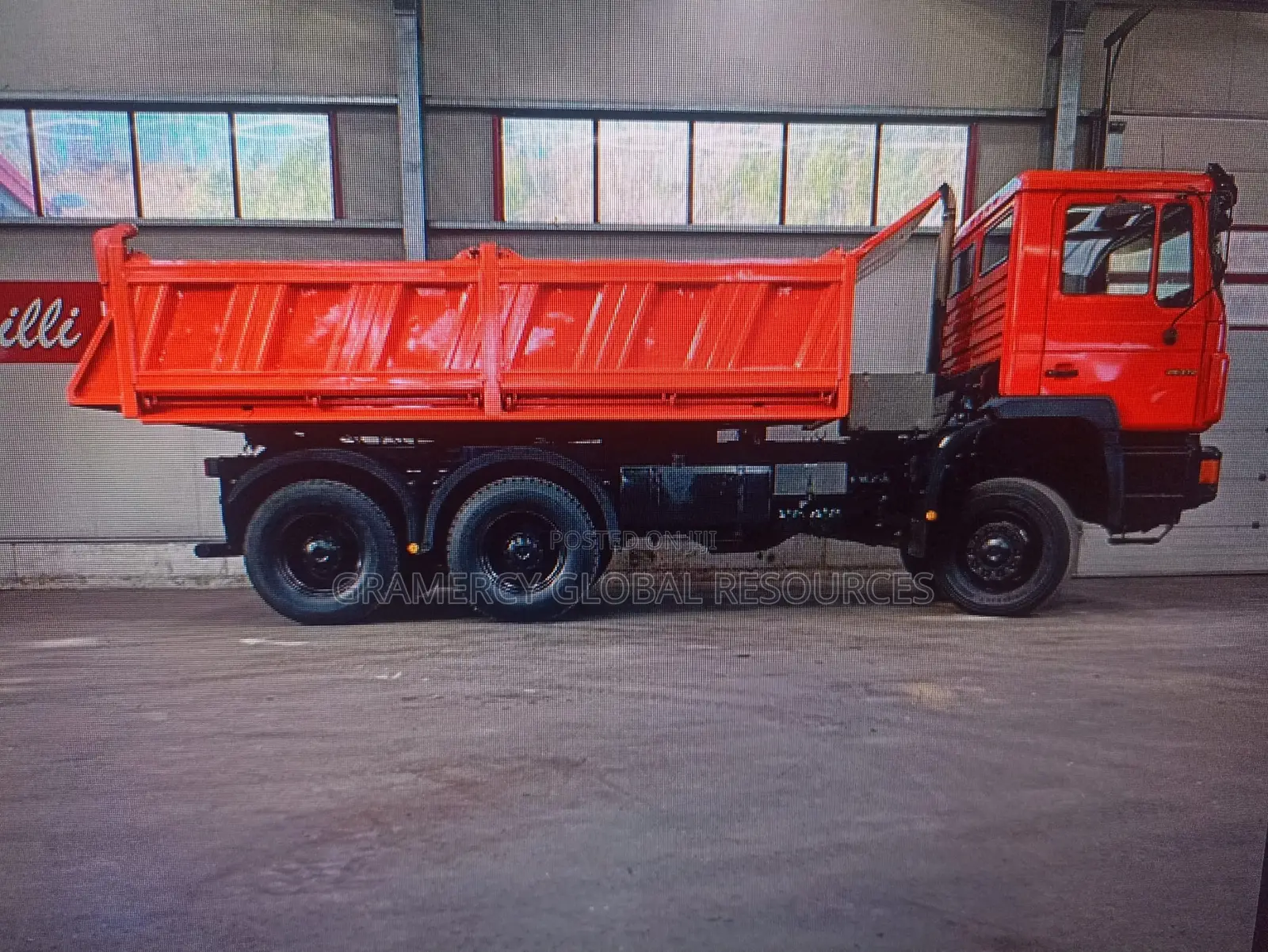 Foreign Used MAN Tipper Truck 10 Tyres ( Manual) for Sale