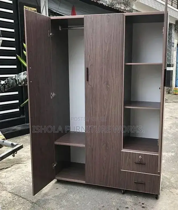 Standard 4 by 6 Wardrobe Made With HDF Wood.