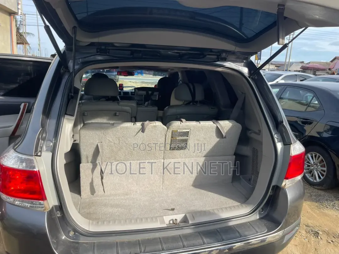 Toyota Highlander 2012 Black