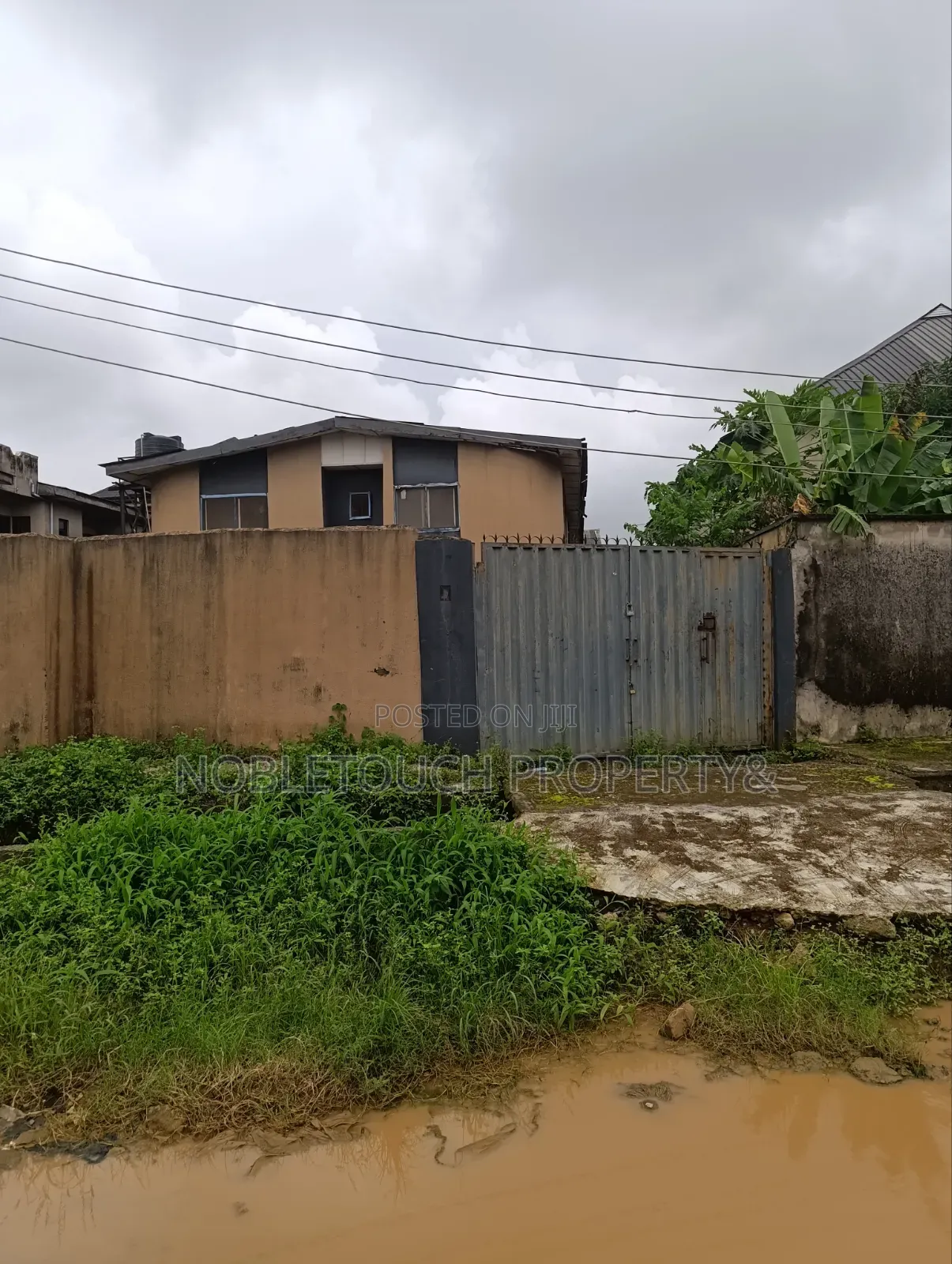 3bdrm Block of Flats in Liasu Road Idimu, Iseri Olofin for sale