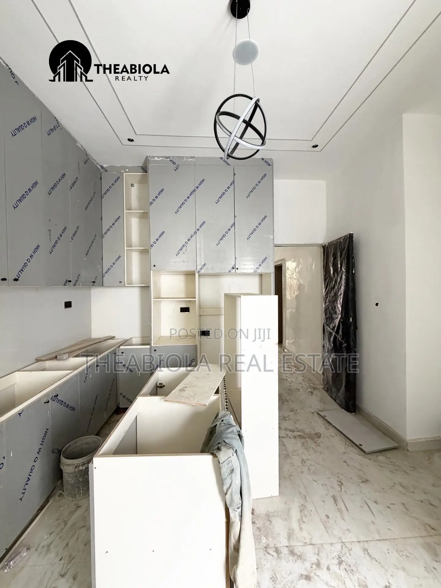 5bdrm Duplex in Apo Resettlement, for sale