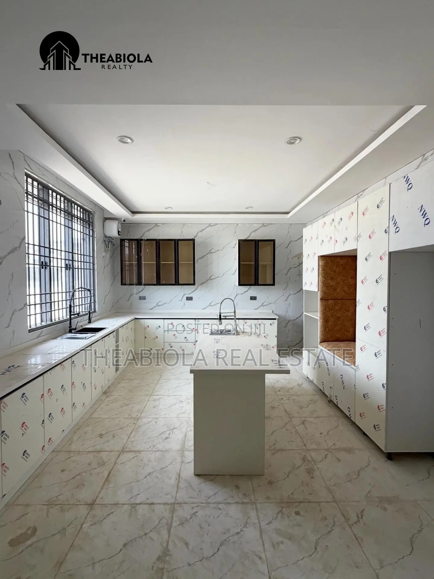 6bdrm Duplex in Katampe Extension, for sale
