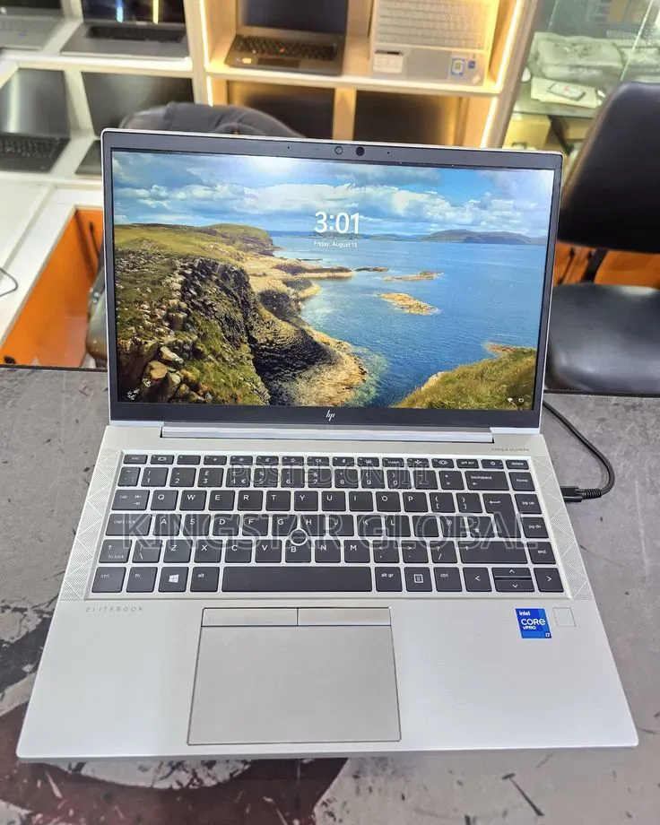 Laptop HP EliteBook 1040 G8 16GB Intel Core i7 SSD 512GB