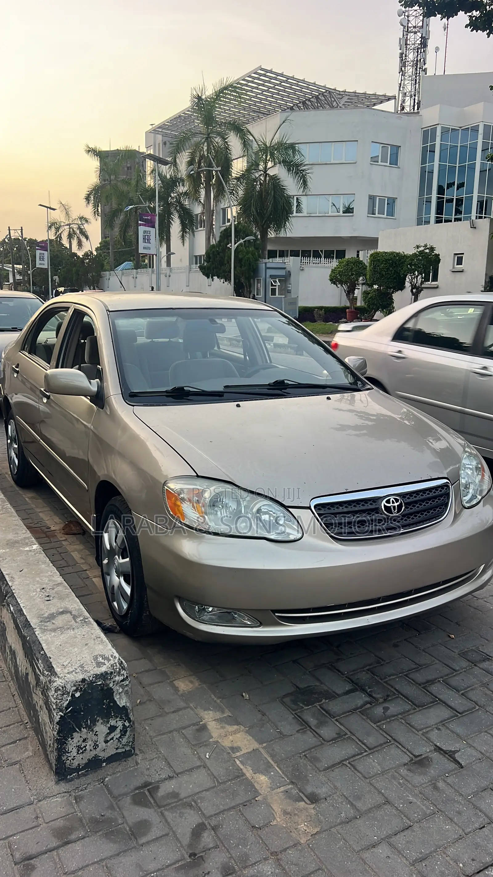 Toyota Corolla LE 2005 Gold