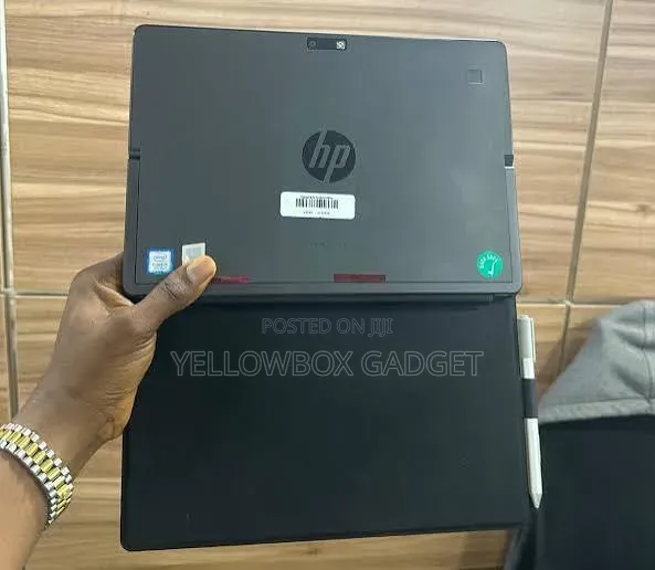 New Laptop HP Pro X2 612 G2 8GB Intel Core i5 SSD 256GB